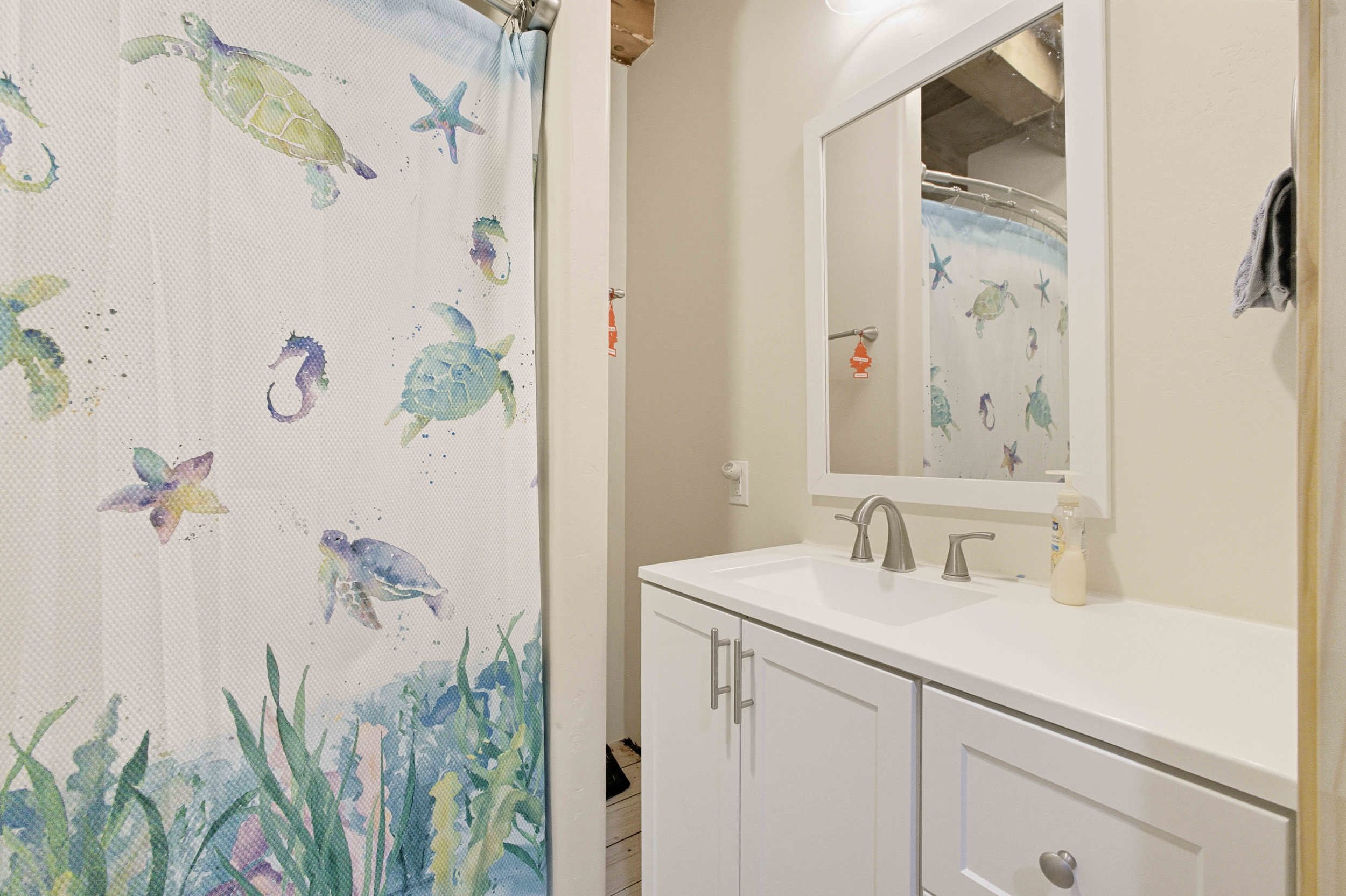 Veguita, New Mexico, 87062, United States, 4 Bedrooms Bedrooms, ,2 BathroomsBathrooms,Residential,For Sale,1974497