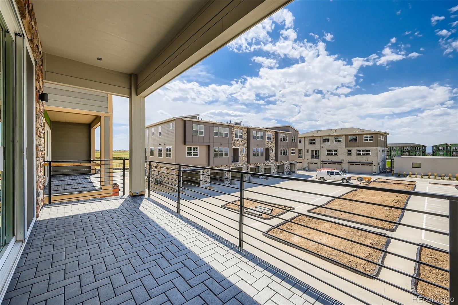 Aurora, Colorado, 80019, United States, 4 Bedrooms Bedrooms, ,3 BathroomsBathrooms,Residential,For Sale,1958574