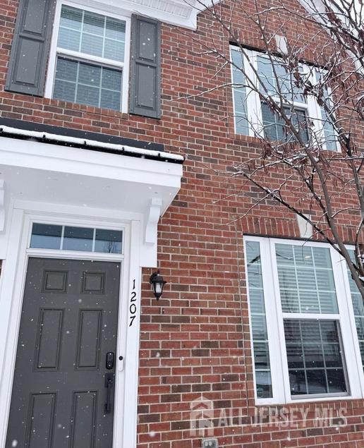 Parlin, New Jersey, 08859, United States, 3 Bedrooms Bedrooms, ,3 BathroomsBathrooms,Residential,For Sale,2012044