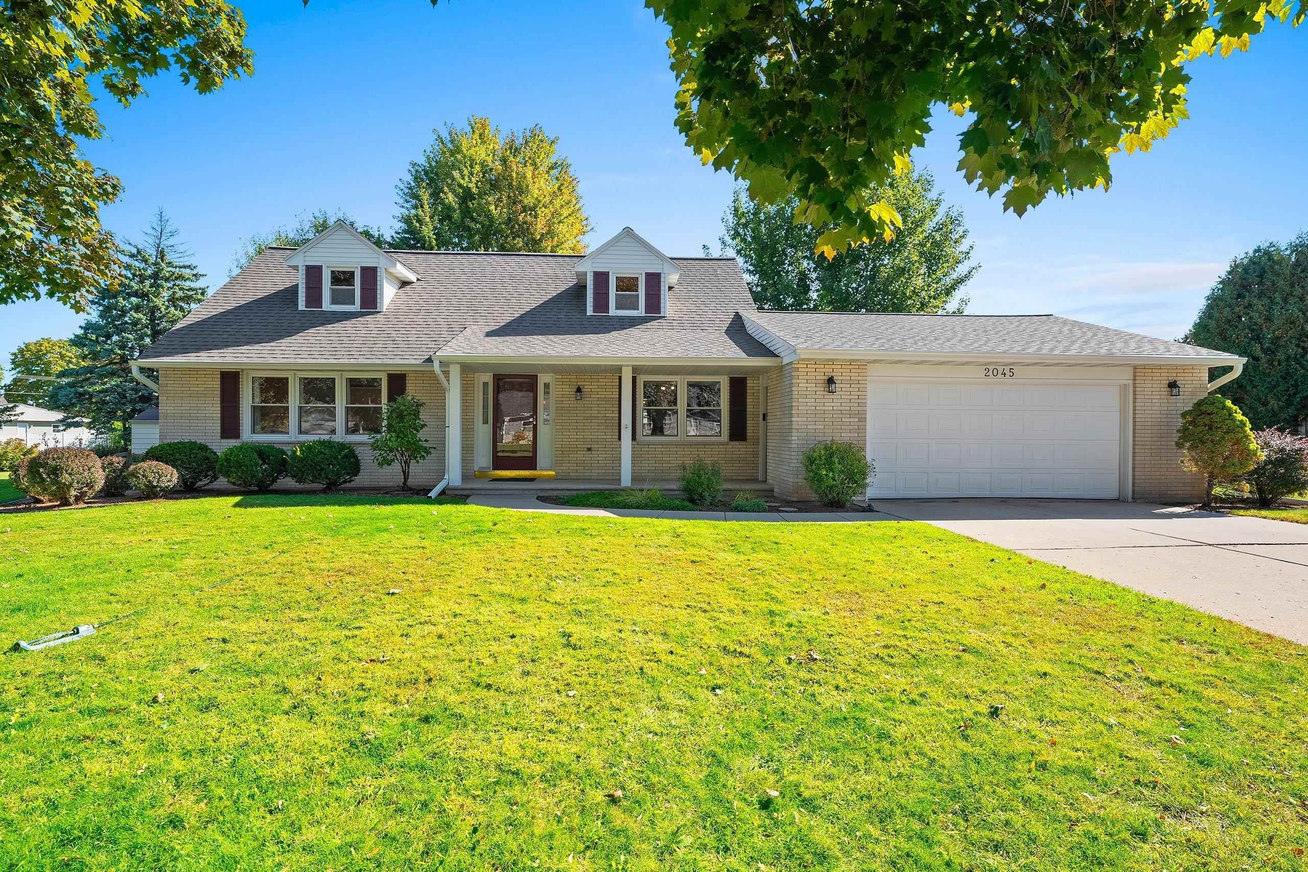 GREEN BAY, Wisconsin, 54304-4417, United States, 4 Bedrooms Bedrooms, ,2 BathroomsBathrooms,Residential,For Sale,1978060