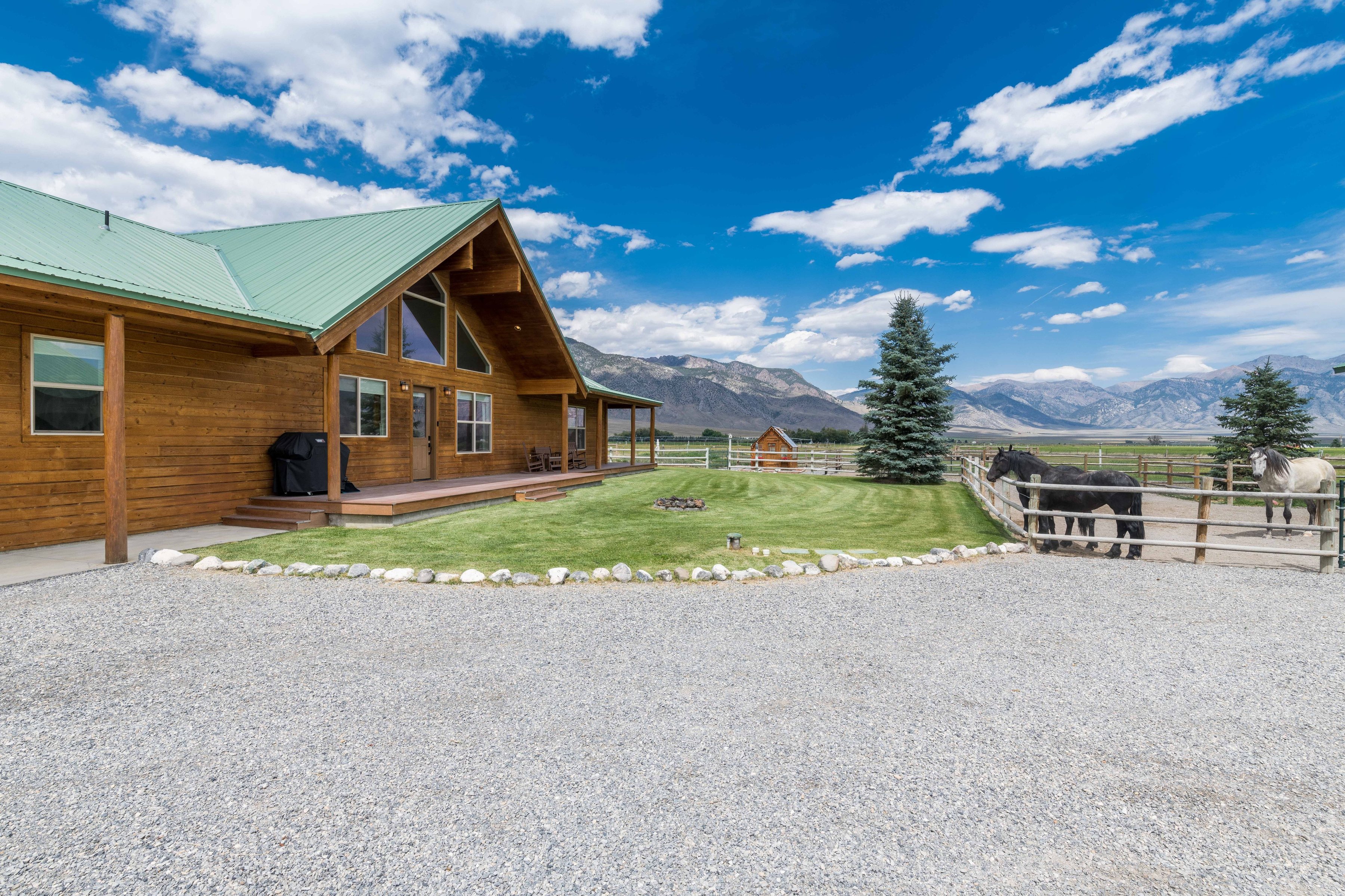  Equestrian Estate at the Base of Mt. Borah - 物件實景