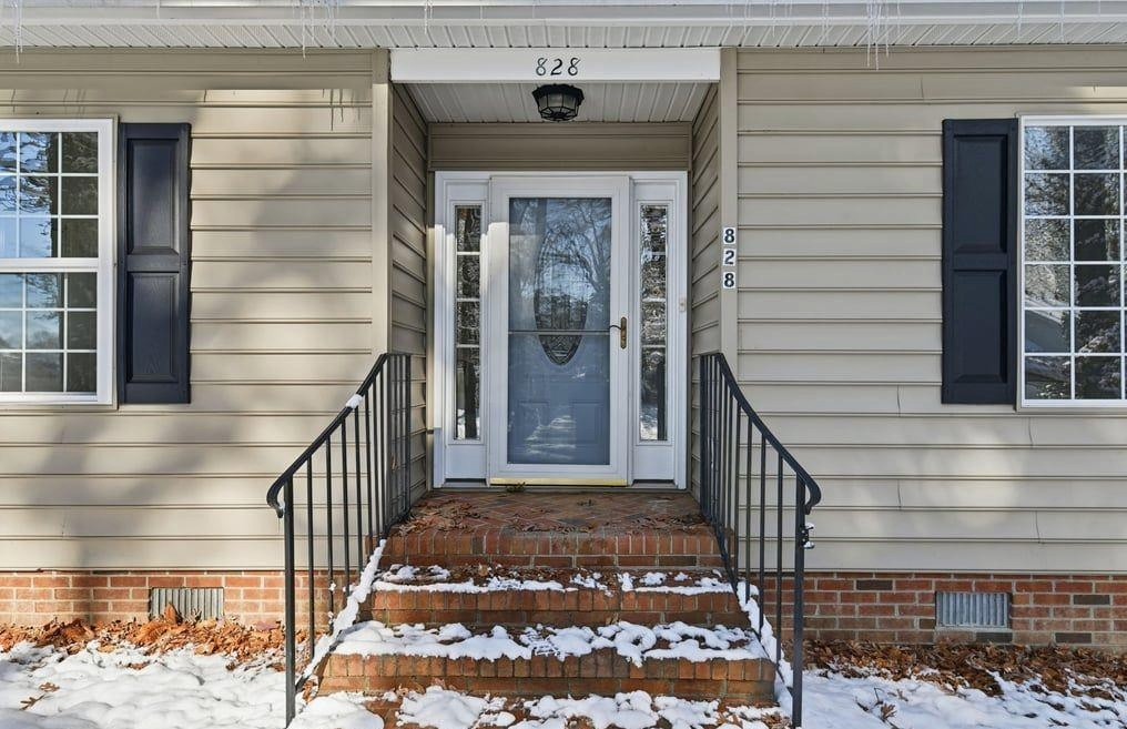 Newport News, Virginia, 23608, United States, 4 Bedrooms Bedrooms, ,4 BathroomsBathrooms,Residential,For Sale,2006290