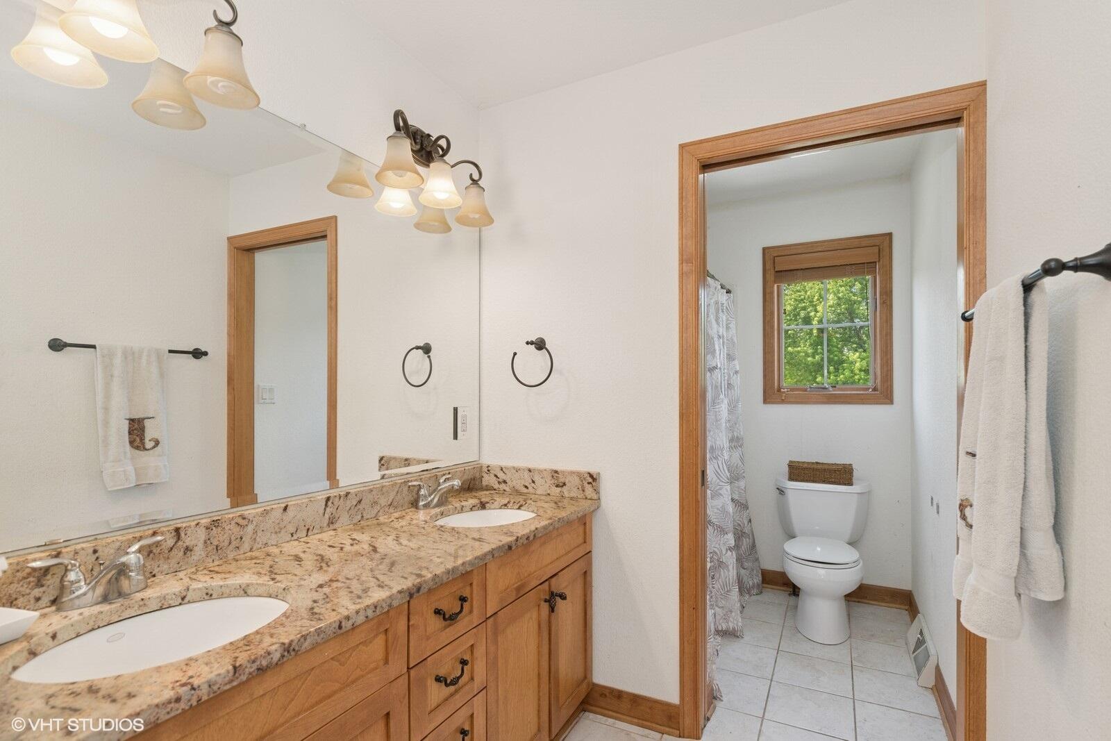 Caledonia, Wisconsin, 53126, United States, 4 Bedrooms Bedrooms, ,3 BathroomsBathrooms,Residential,For Sale,1882990