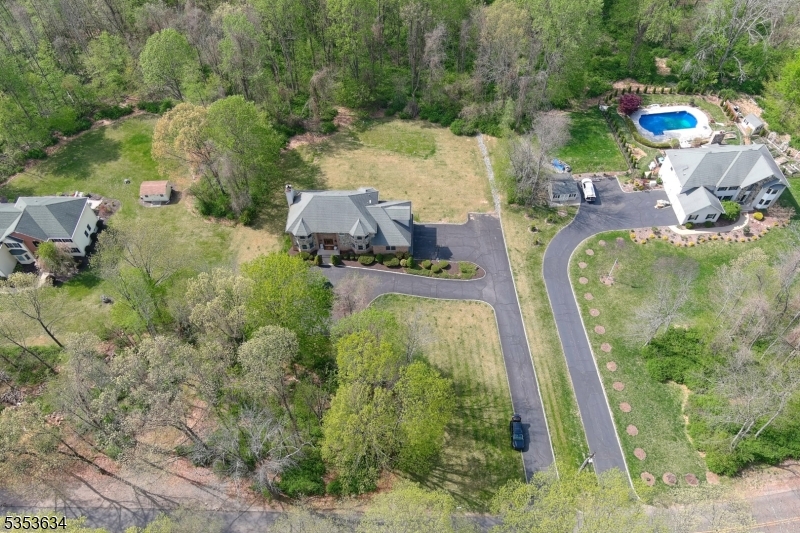 Andover Twp., New Jersey, 07821, United States, 4 Bedrooms Bedrooms, ,3 BathroomsBathrooms,Residential,For Sale,1793413