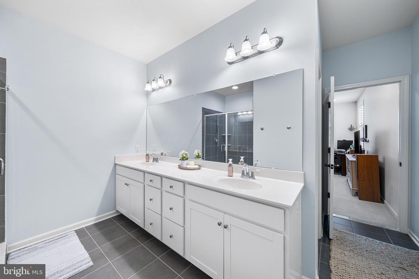 West Chester, Pennsylvania, 19382, United States, 4 Bedrooms Bedrooms, ,5 BathroomsBathrooms,Residential,For Sale,1890694