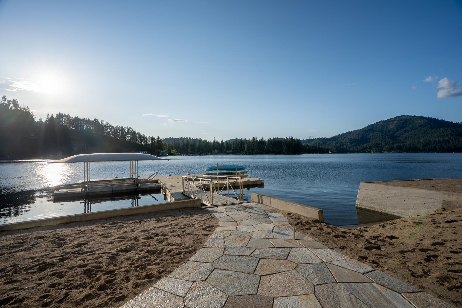 Loon Lake, Washington, 99148, United States, 5 Bedrooms Bedrooms, ,5 BathroomsBathrooms,Residential,For Sale,1924422