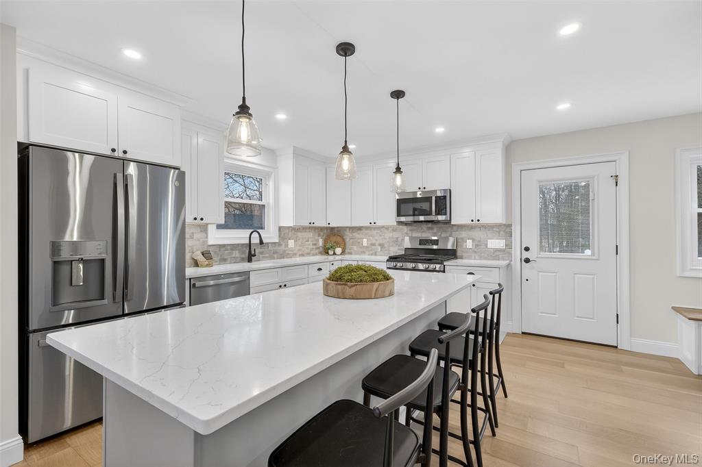 Hopewell Junction, New York, 12533, United States, 2 Bedrooms Bedrooms, ,4 BathroomsBathrooms,Residential,For Sale,2006388