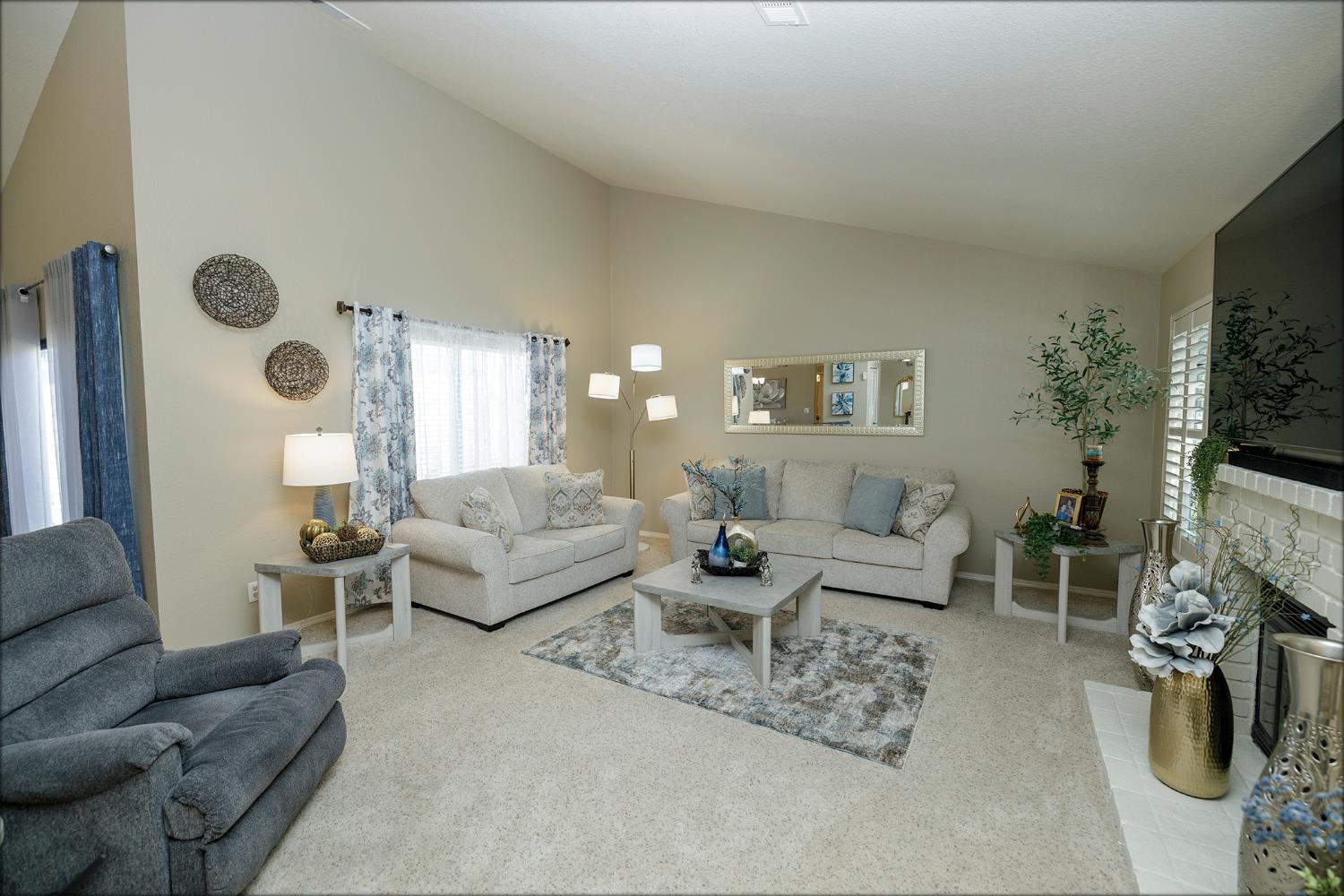 Modesto, California, 95356, United States, 2 Bedrooms Bedrooms, ,2 BathroomsBathrooms,Residential,For Sale,1892896