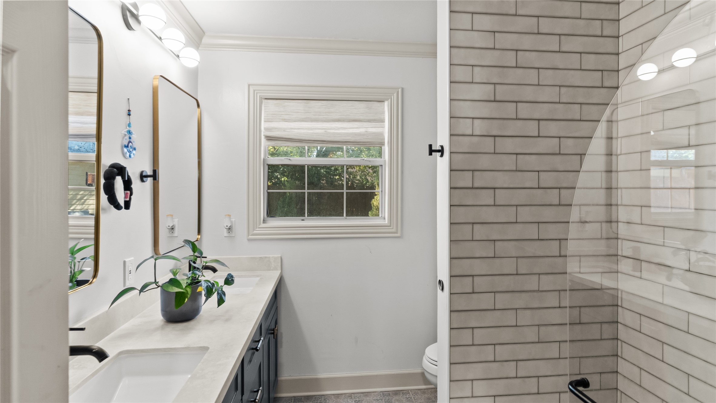 Houston, Texas, 77096, United States, 3 Bedrooms Bedrooms, ,3 BathroomsBathrooms,Residential,For Sale,1966528