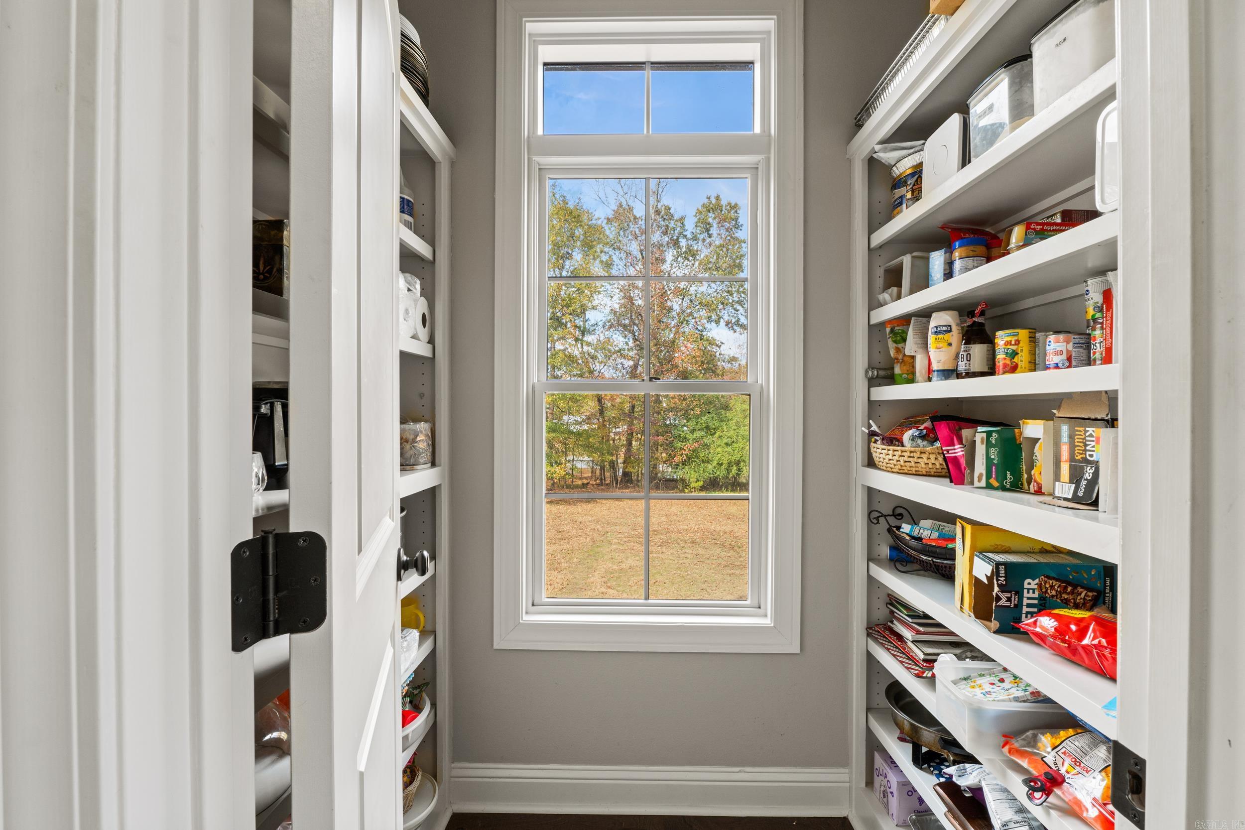 Benton, Arkansas, 72019, United States, 5 Bedrooms Bedrooms, ,5 BathroomsBathrooms,Residential,For Sale,1994401