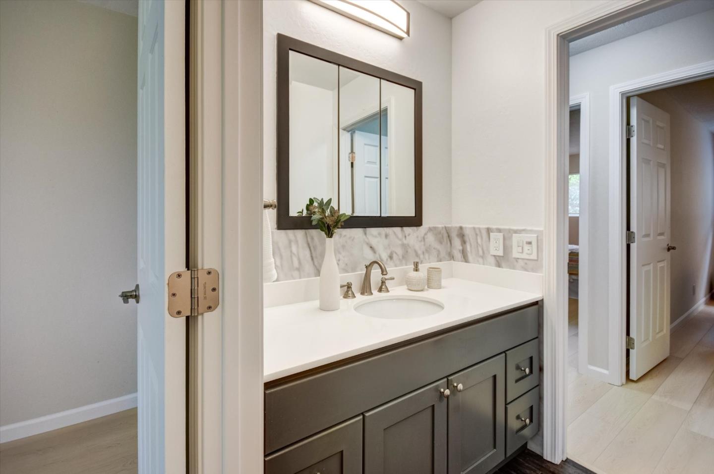 Sunnyvale, California, 94086, United States, 3 Bedrooms Bedrooms, ,2 BathroomsBathrooms,Residential,For Sale,1847517