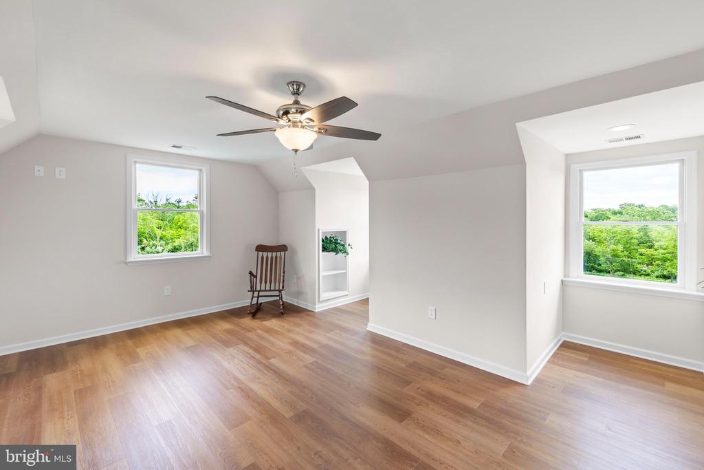Winchester, Virginia, 22603, United States, 4 Bedrooms Bedrooms, ,3 BathroomsBathrooms,Residential,For Sale,1838915