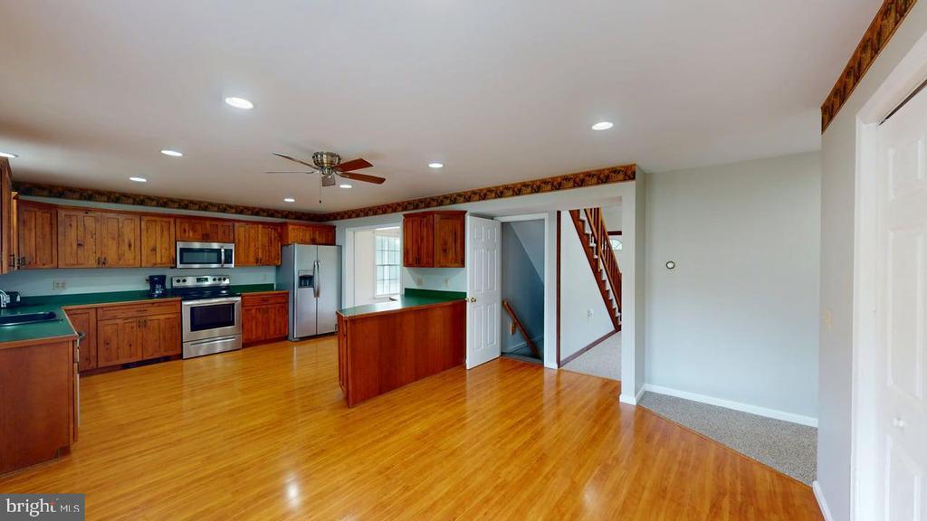 MATHIAS, West Virginia, 26812, United States, 3 Bedrooms Bedrooms, ,3 BathroomsBathrooms,Residential,For Sale,1898386