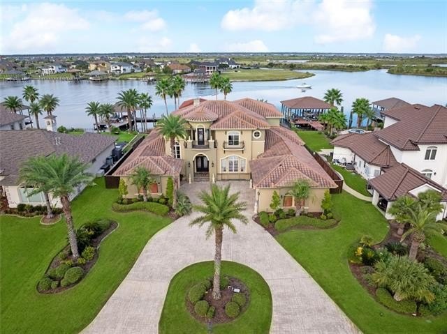 Slidell, Louisiana, 70461, United States, 5 Bedrooms Bedrooms, ,7 BathroomsBathrooms,Residential,For Sale,2005702
