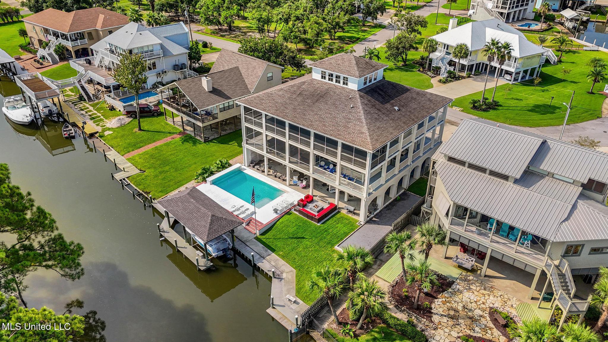 Pass Christian, Mississippi, 39571, United States, 5 Bedrooms Bedrooms, ,7 BathroomsBathrooms,Residential,For Sale,1989157