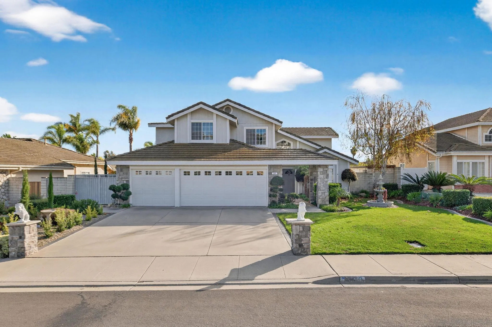 Camarillo, California, 93010, United States, 5 Bedrooms Bedrooms, ,4 BathroomsBathrooms,Residential,For Sale,2001849