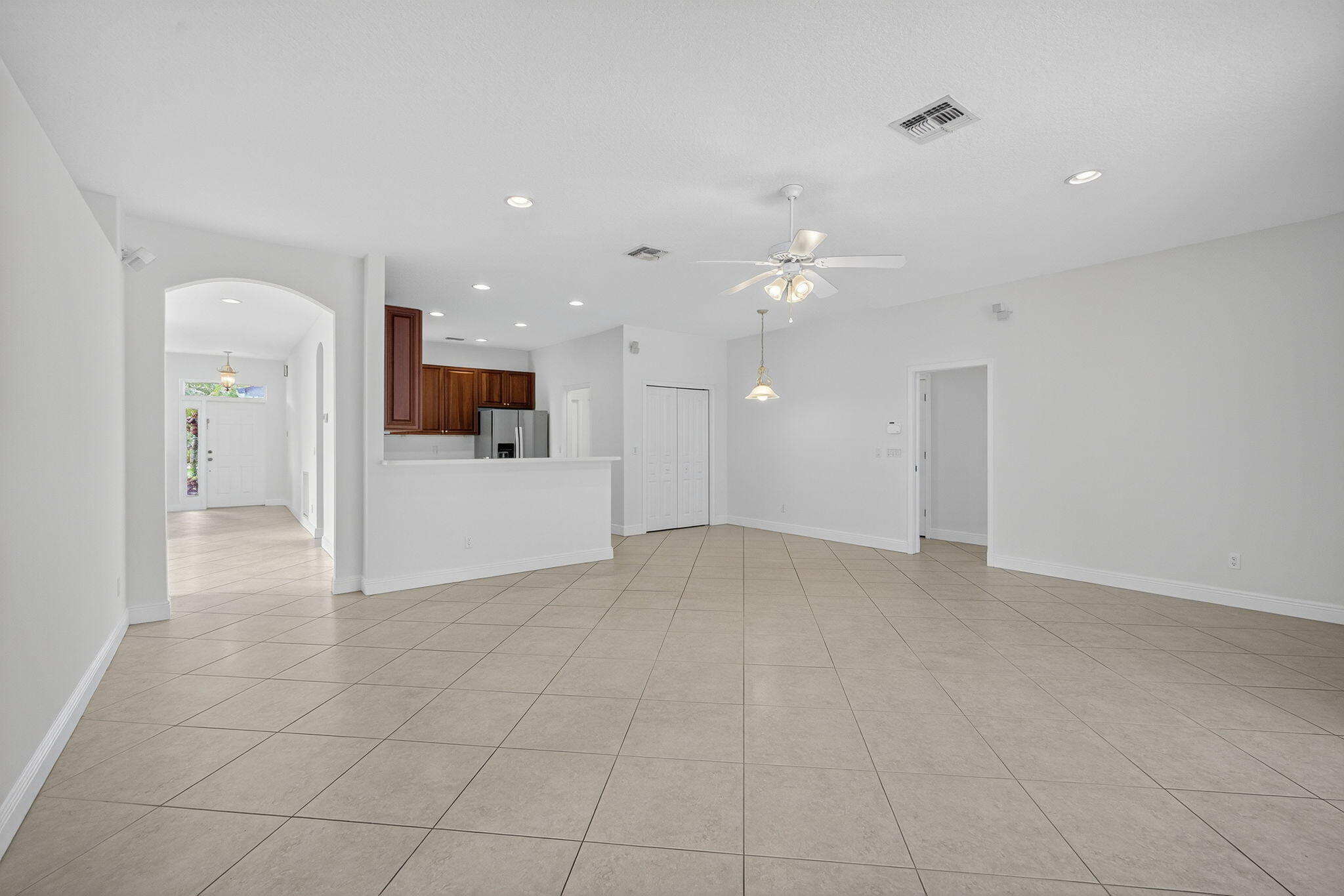 Port Saint Lucie, Florida, 34983, United States, 4 Bedrooms Bedrooms, ,2 BathroomsBathrooms,Residential,For Sale,1959022