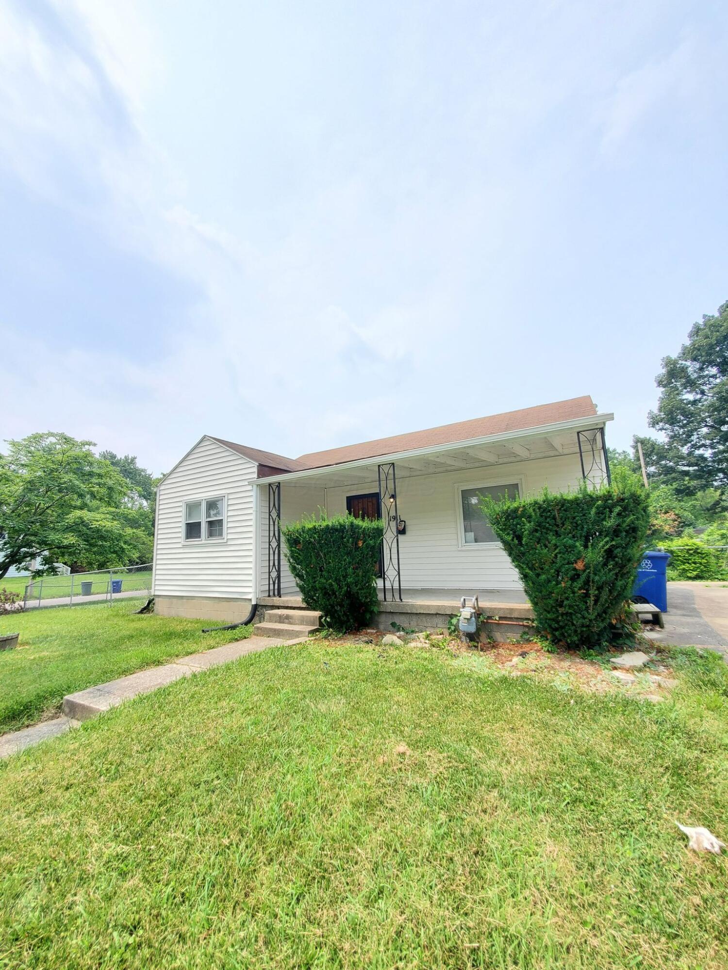 Brentnell Ave, Columbus, OH 43219