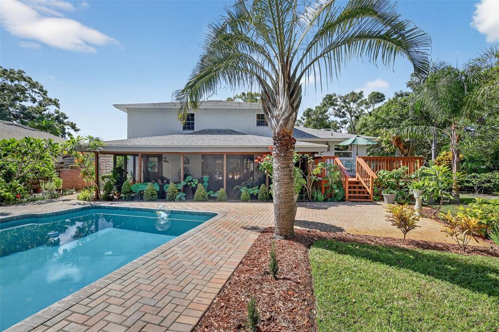 Seminole, Florida, 33776, United States, 3 Bedrooms Bedrooms, ,3 BathroomsBathrooms,Residential,For Sale,1989407