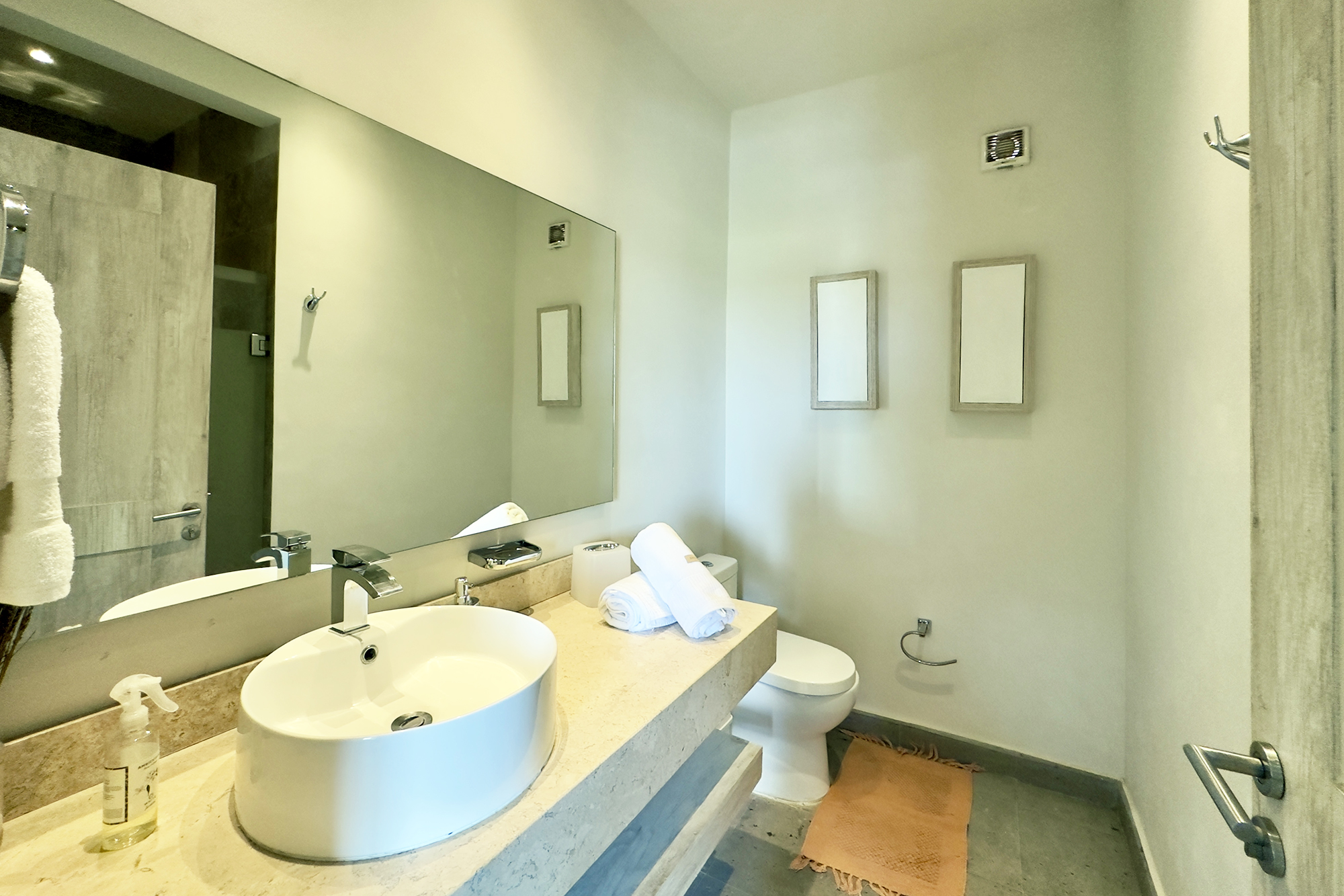  El Milagro Rooftop Apartment - 物件實景