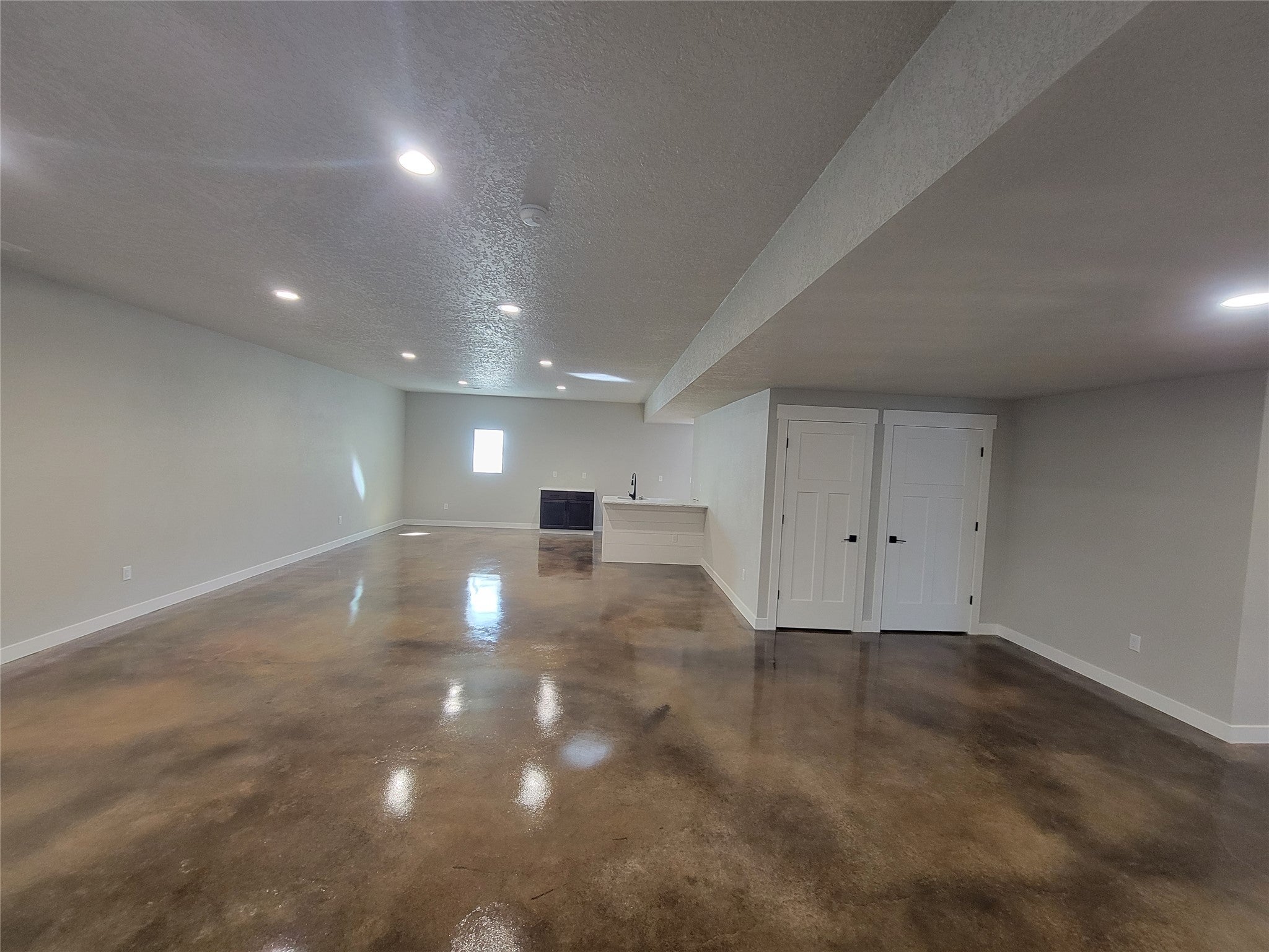 Plains, Montana, 59859, United States, 6 Bedrooms Bedrooms, ,3 BathroomsBathrooms,Residential,For Sale,1866900