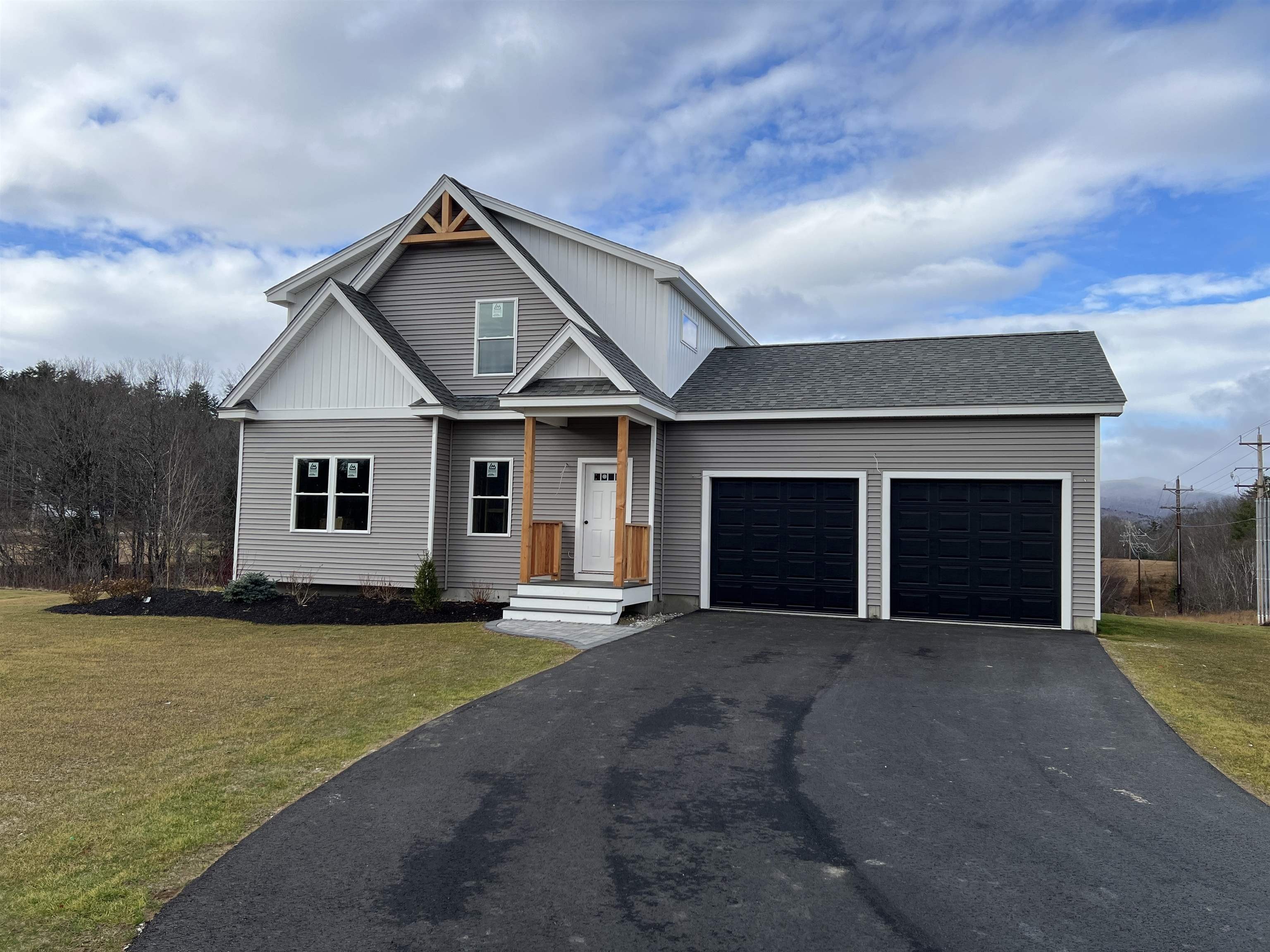 Thornton, New Hampshire, 03285, United States, 3 Bedrooms Bedrooms, ,3 BathroomsBathrooms,Residential,For Sale,1887581