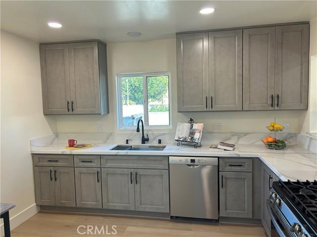 Torrance, California, 90502, United States, 3 Bedrooms Bedrooms, ,1 BathroomBathrooms,Residential,For Sale,1889763