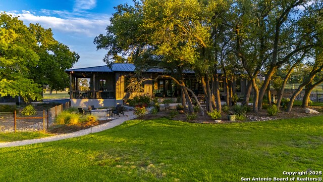 Fredericksburg, Texas, 78624, United States, 4 Bedrooms Bedrooms, ,5 BathroomsBathrooms,Residential,For Sale,1828714