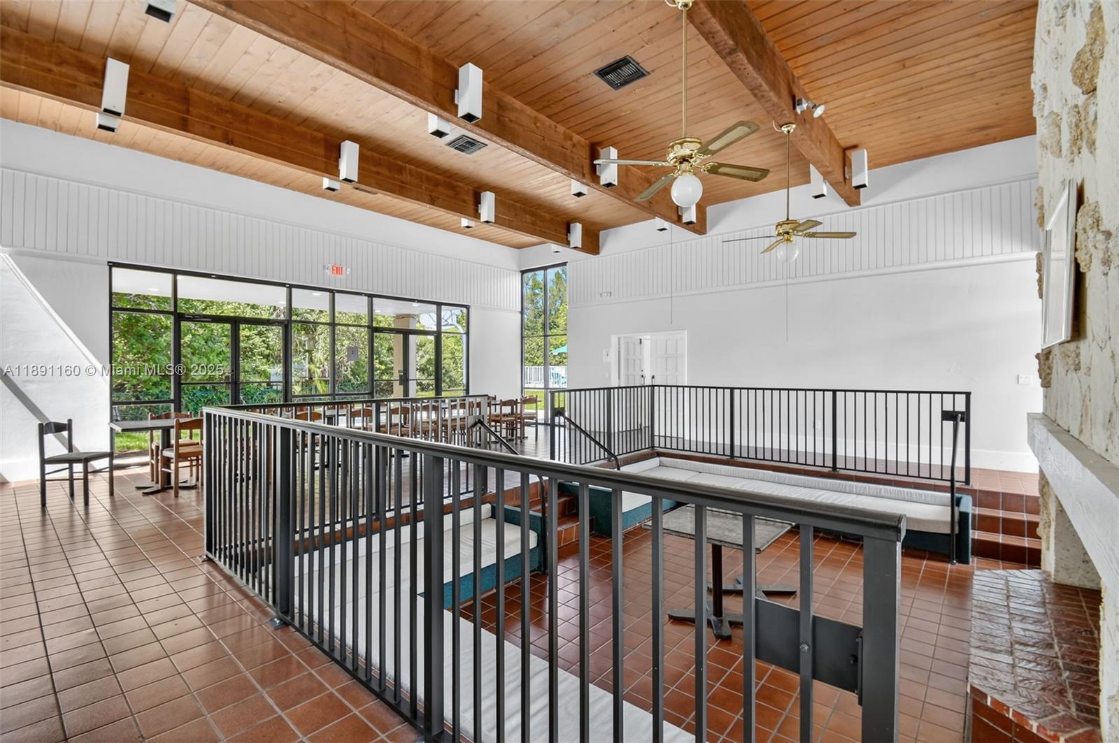 Miami, Florida, 33180, United States, 3 Bedrooms Bedrooms, ,3 BathroomsBathrooms,Residential,For Sale,1961045