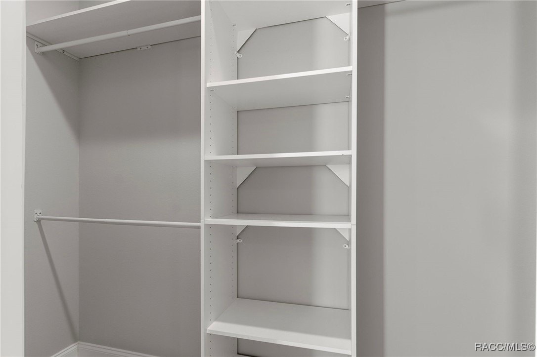 Dunnellon, Florida, 34433, United States, 4 Bedrooms Bedrooms, ,3 BathroomsBathrooms,Residential,For Sale,2008614