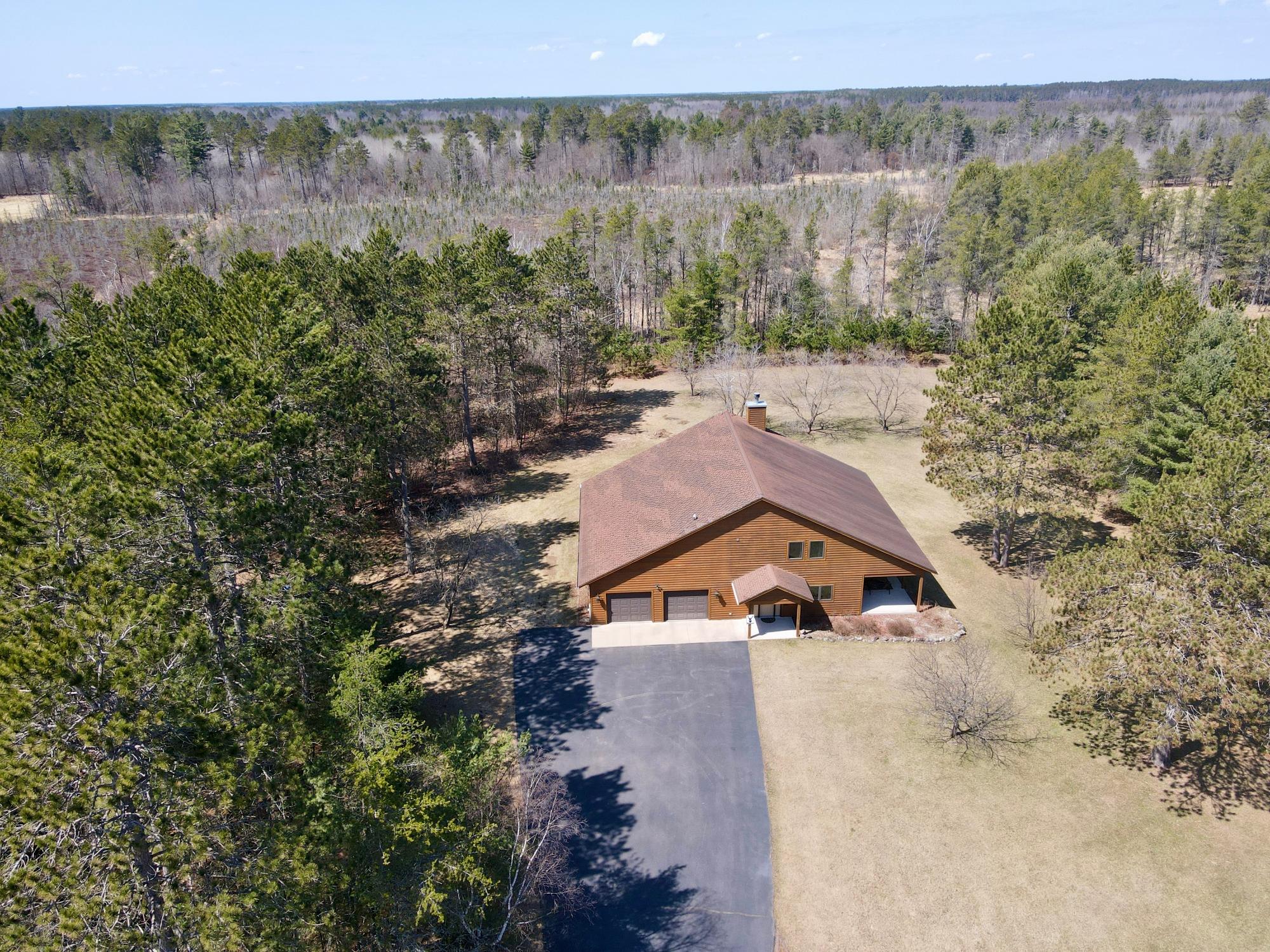 Tomahawk, Wisconsin, 54487, United States, 3 Bedrooms Bedrooms, ,3 BathroomsBathrooms,Residential,For Sale,1798272