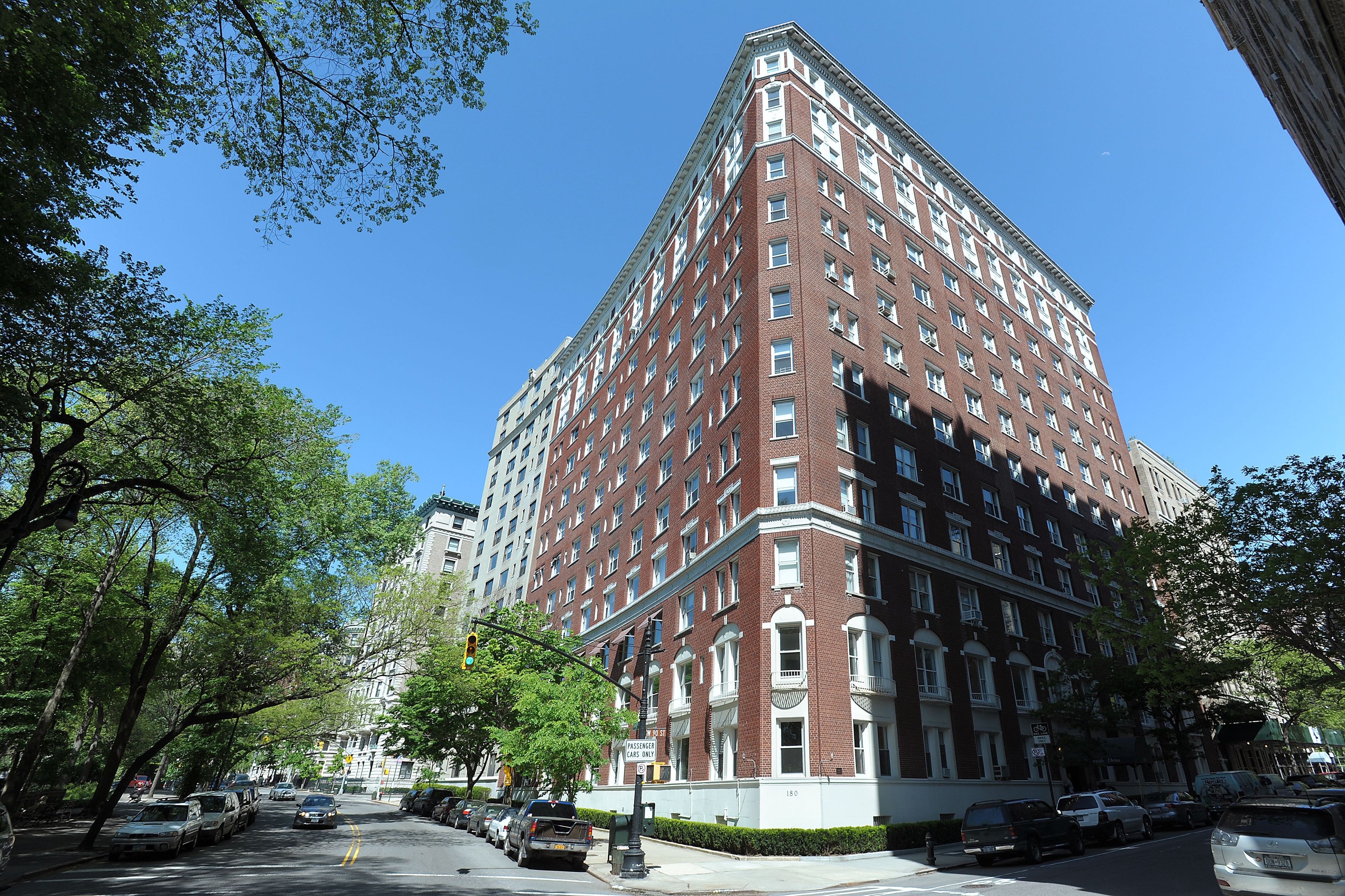  180 Riverside Drive - 物件實景