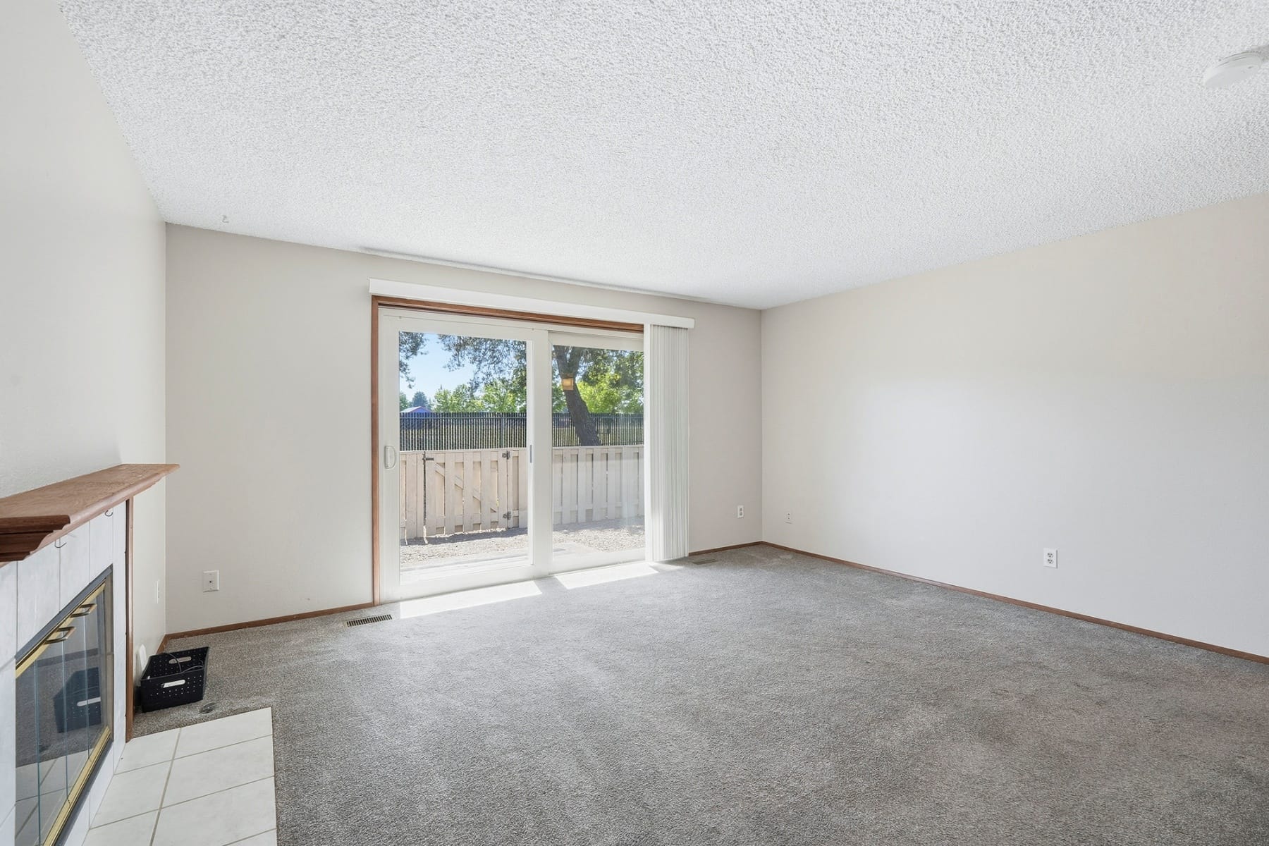 2986 SE BLUE BIRD DR Hillsboro, OR 97123 - 物件實景