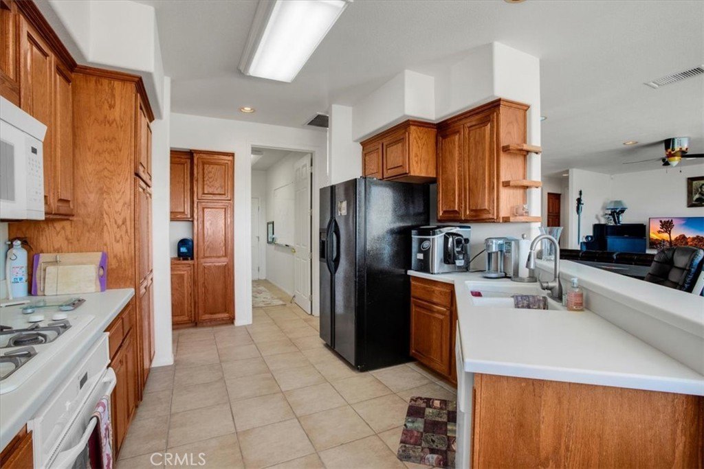 7495 Canyon Drive, Yucca Valley, California, 92284, United States, 3 Bedrooms Bedrooms, ,2 BathroomsBathrooms,Residential,For Sale,7495 Canyon Drive,1621046