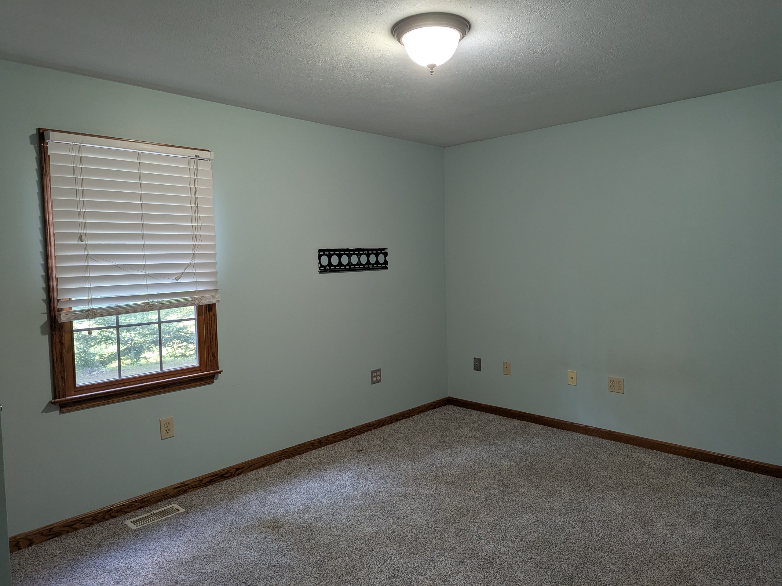 Uniontown, Ohio, 44685, United States, 6 Bedrooms Bedrooms, ,4 BathroomsBathrooms,Residential,For Sale,1945002