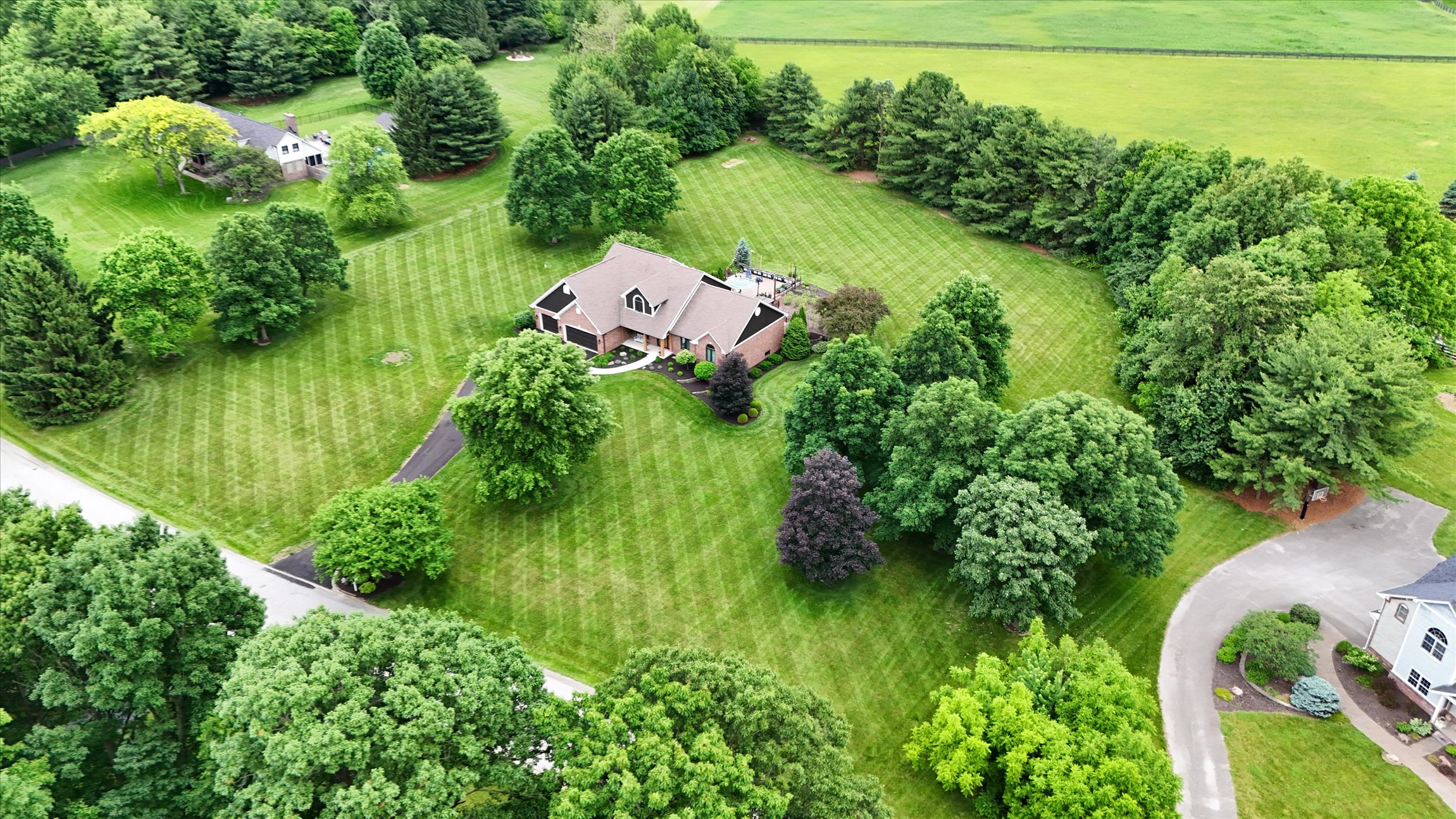  Updated Home on 2.85 Private Acres in Cicero - 物件實景