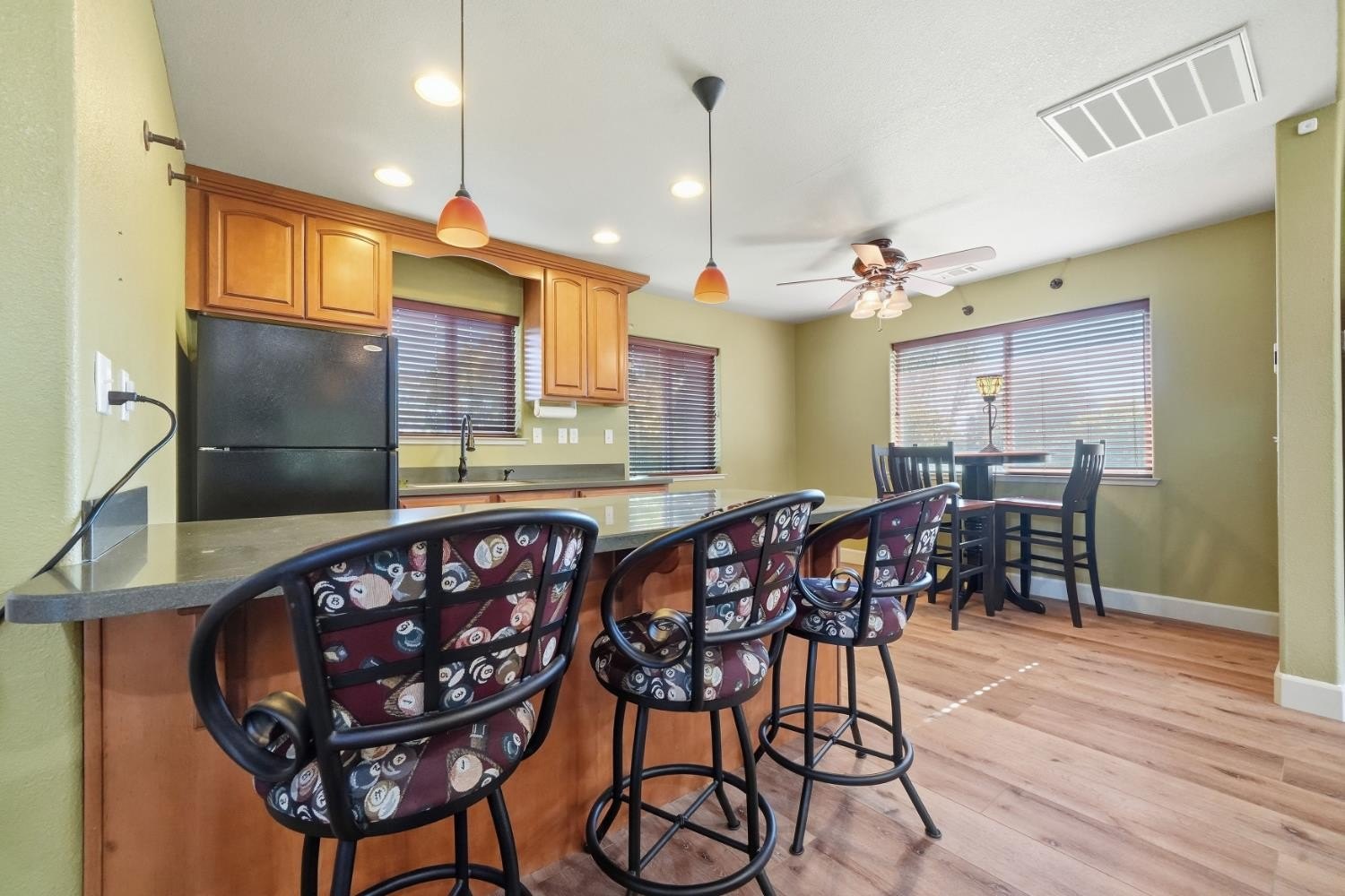 Valley Springs, California, 95252, United States, 3 Bedrooms Bedrooms, ,2 BathroomsBathrooms,Residential,For Sale,1981234