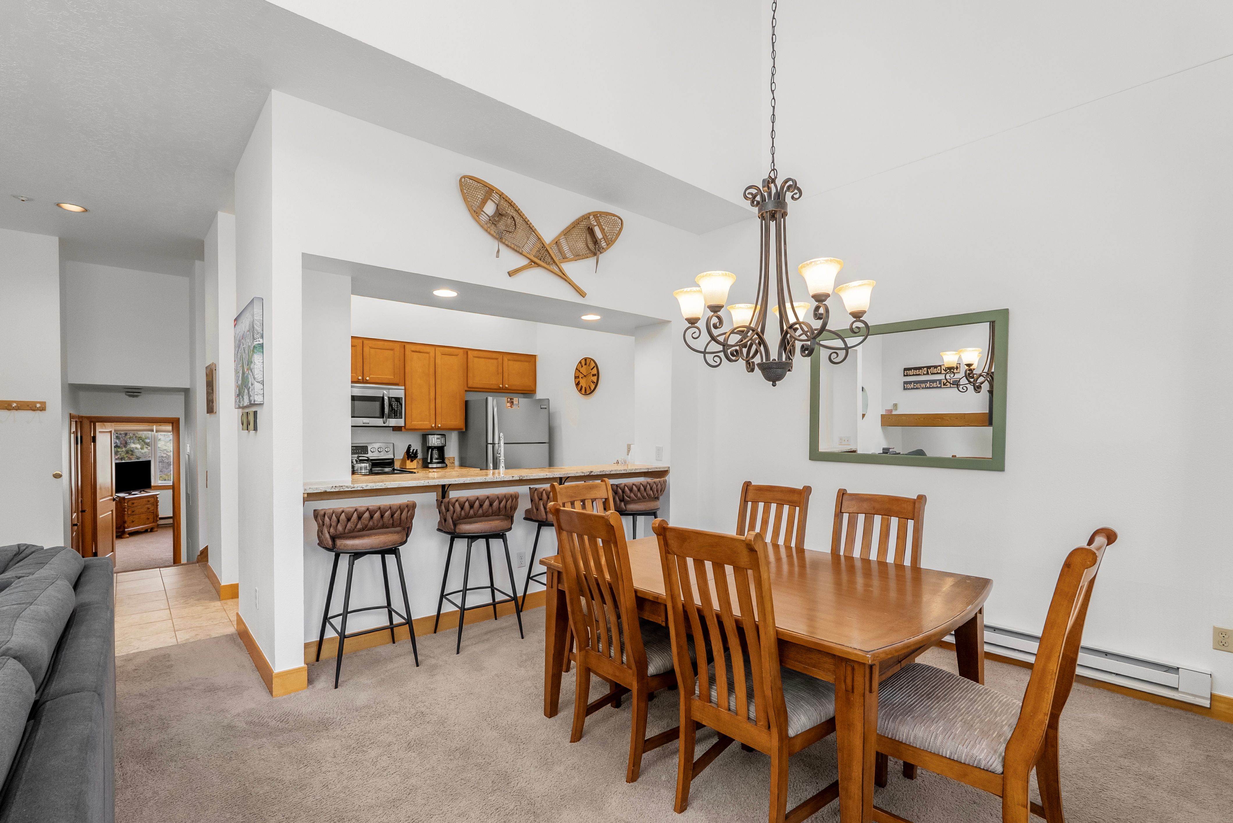  A Spacious and Light-filled Mountain Retreat - 物件實景