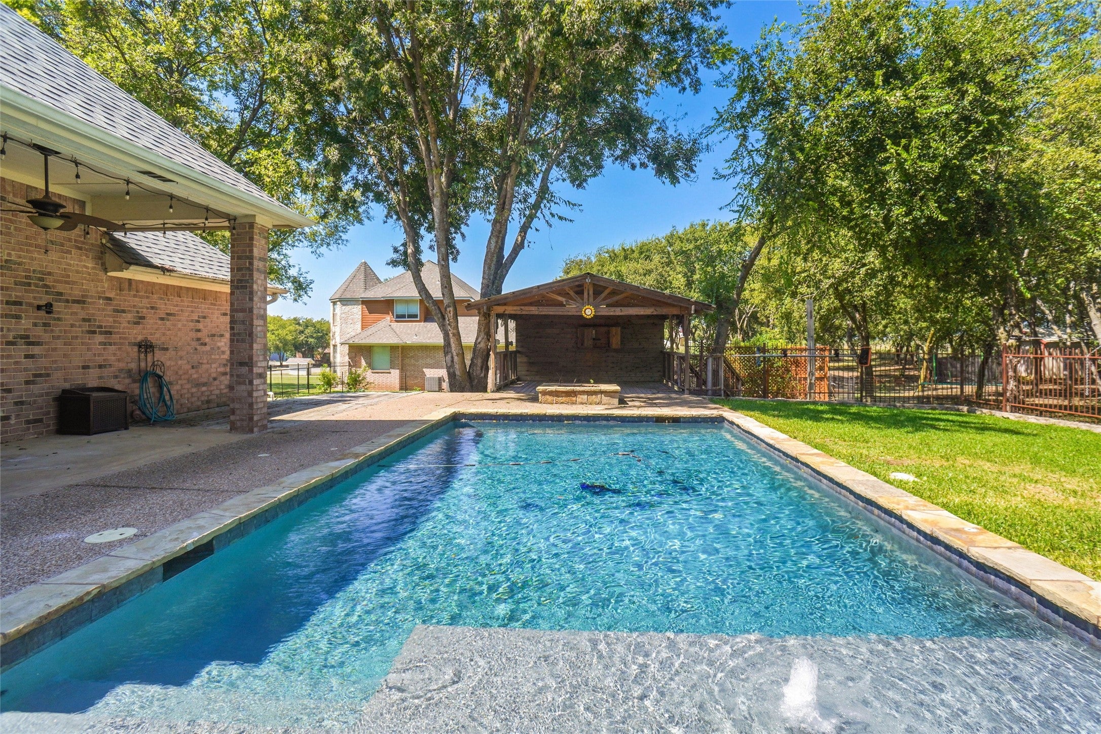 Haslet, Texas, 76052, United States, 3 Bedrooms Bedrooms, ,2 BathroomsBathrooms,Residential,For Sale,1980472