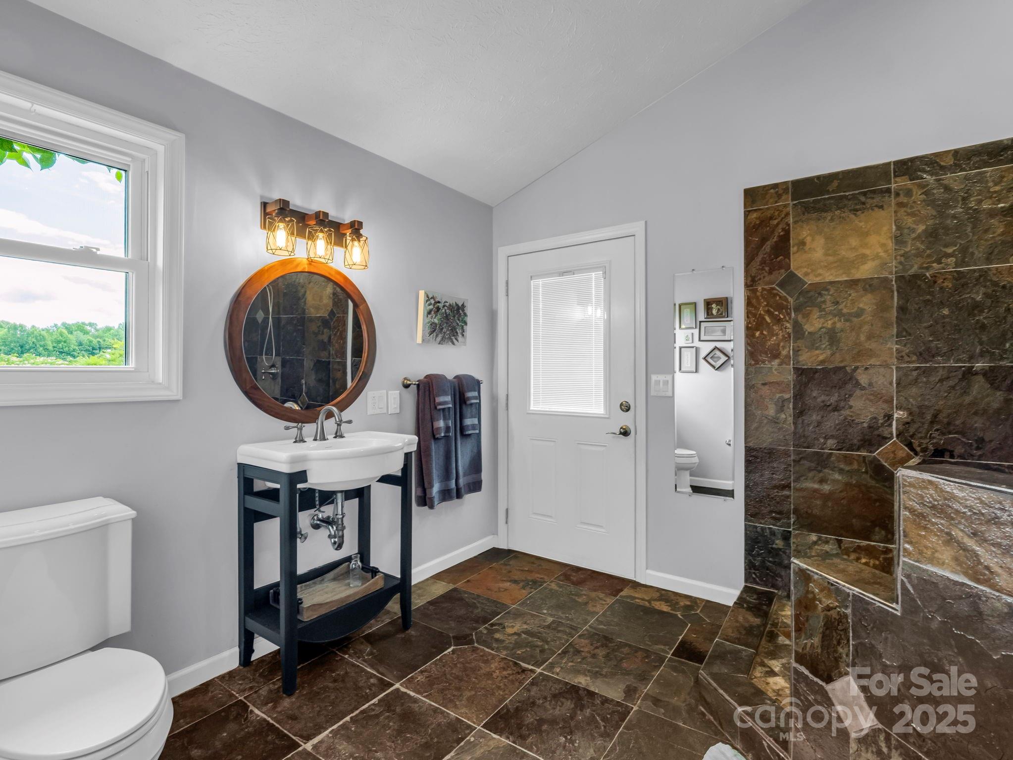 Saluda, North Carolina, 28773, United States, 4 Bedrooms Bedrooms, ,2 BathroomsBathrooms,Residential,For Sale,1978089