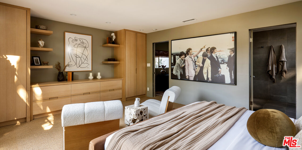 Malibu, California, 90265, United States, 5 Bedrooms Bedrooms, ,5 BathroomsBathrooms,Residential,For Sale,1918690