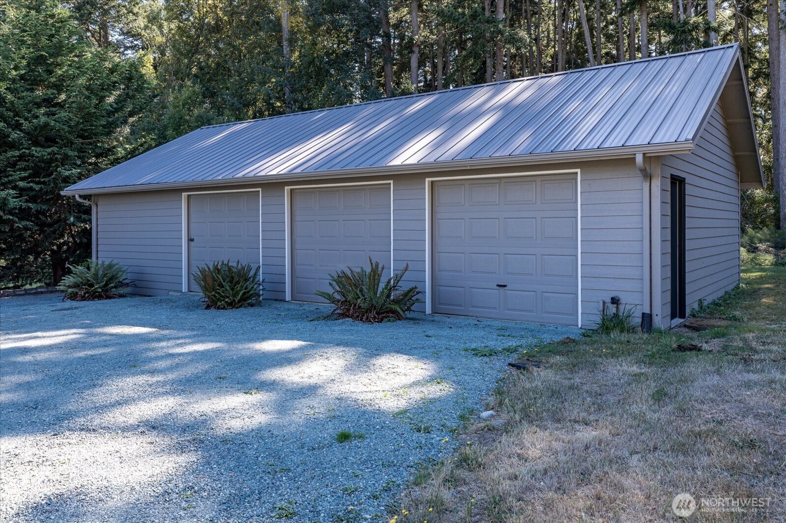 Oak Harbor, Washington, 98277, United States, 4 Bedrooms Bedrooms, ,2 BathroomsBathrooms,Residential,For Sale,1992987