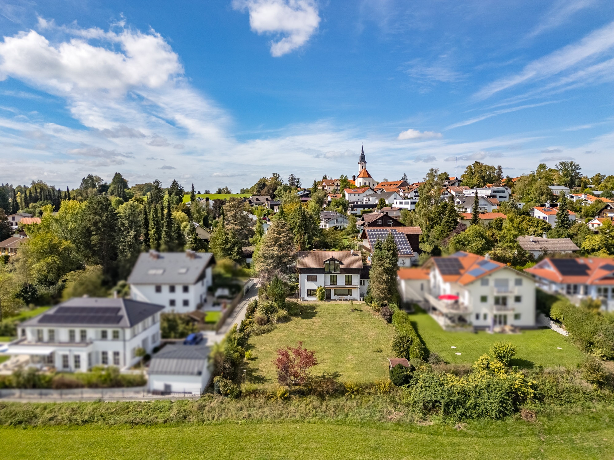  Single-family home with a large lot and panoramic views - 物件實景