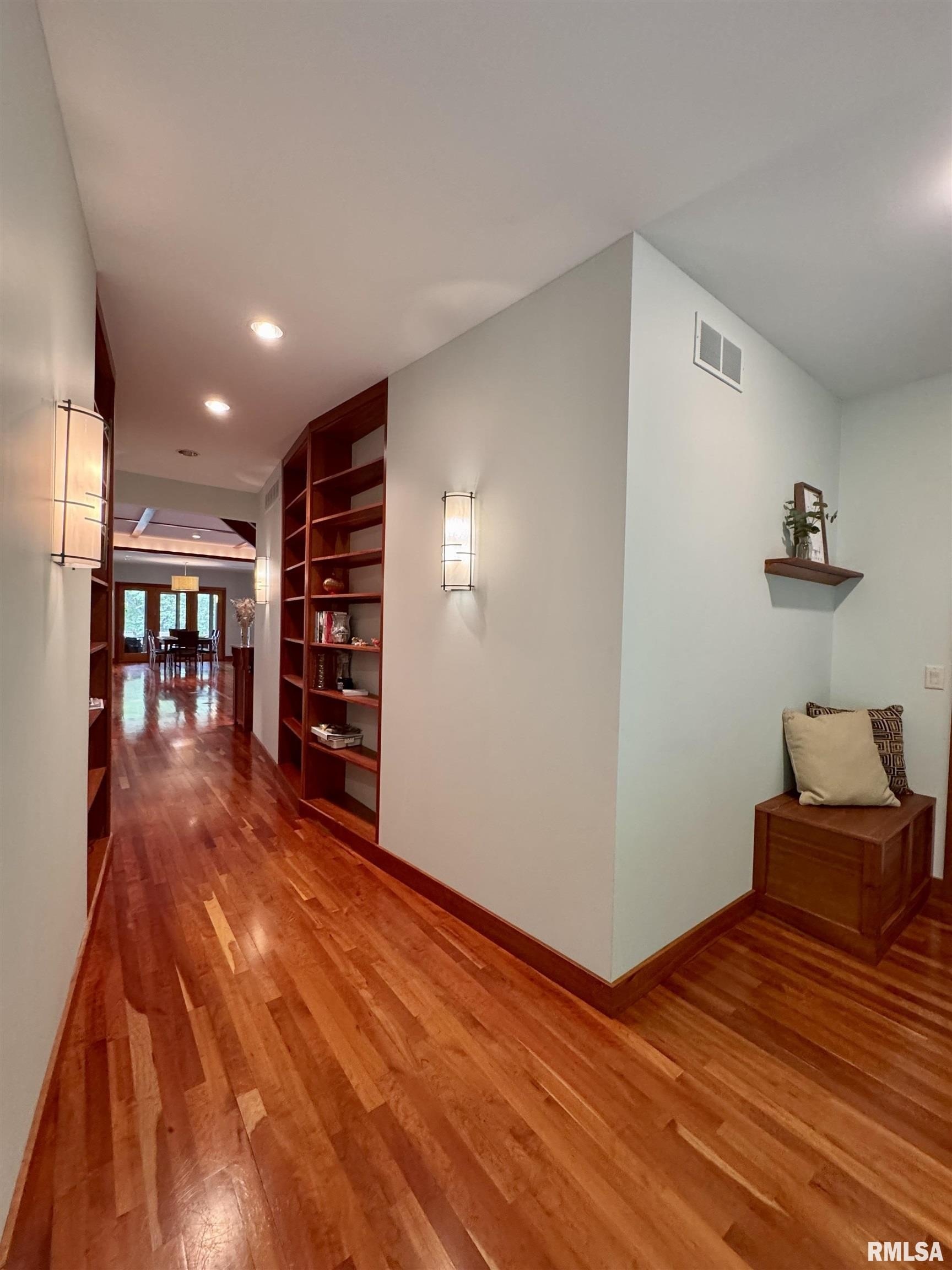 Macomb, Illinois, 61455, United States, 5 Bedrooms Bedrooms, ,5 BathroomsBathrooms,Residential,For Sale,1915760