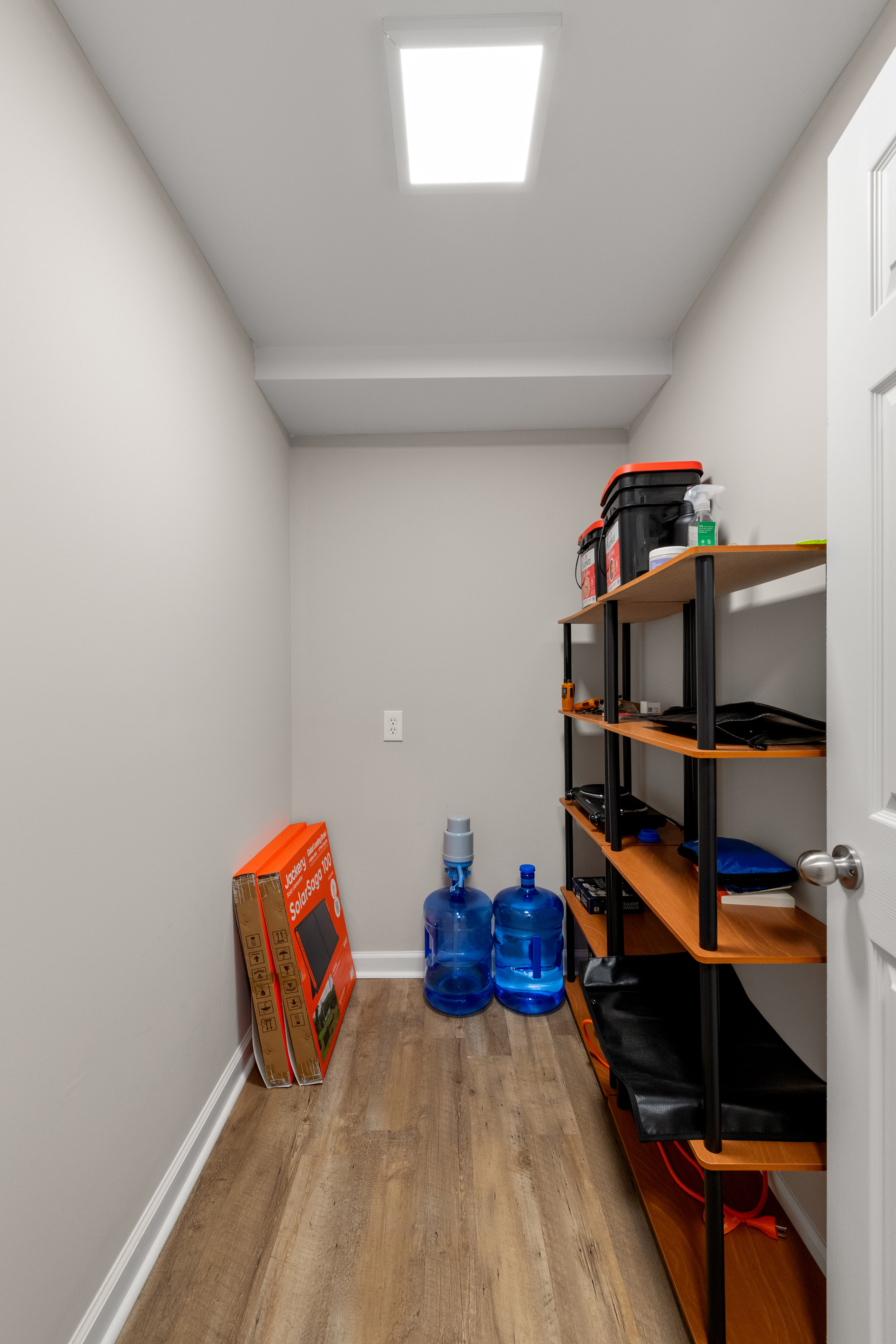  Bright Traditional with Custom Upgrades in Collier Heights - 物件實景