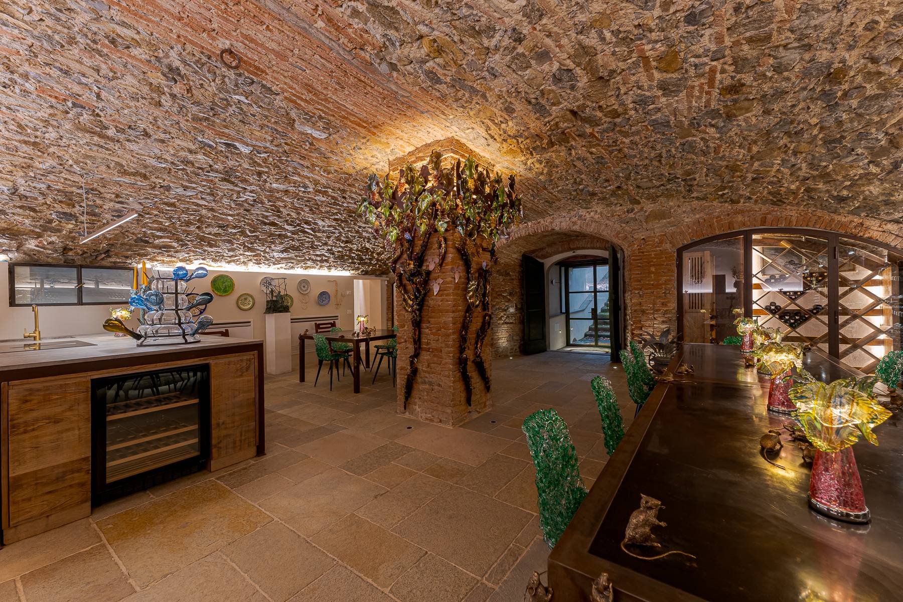  Masterfully renovated estate with 18 ha of land - 物件實景