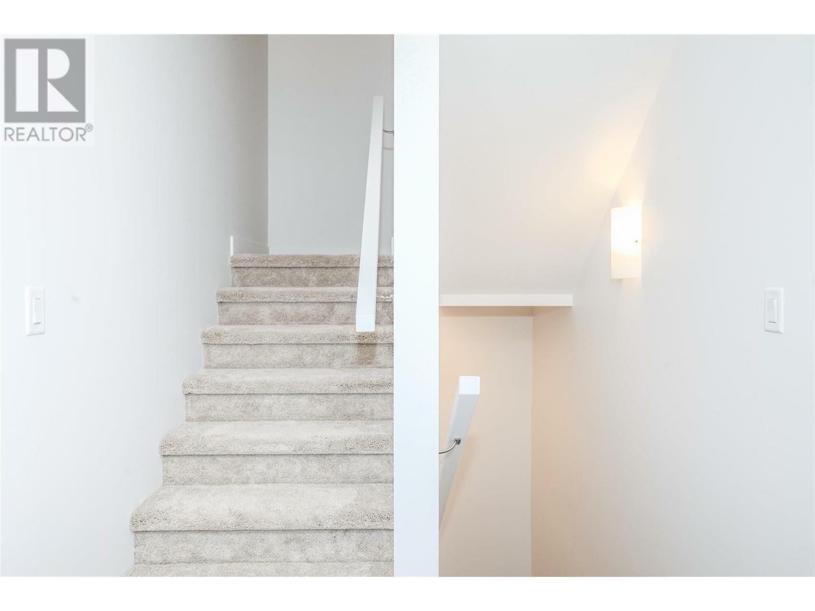 KELOWNA, British Columbia, V1Y 9T1, CA, 3 Bedrooms Bedrooms, ,3 BathroomsBathrooms,Residential,For Sale,1961682