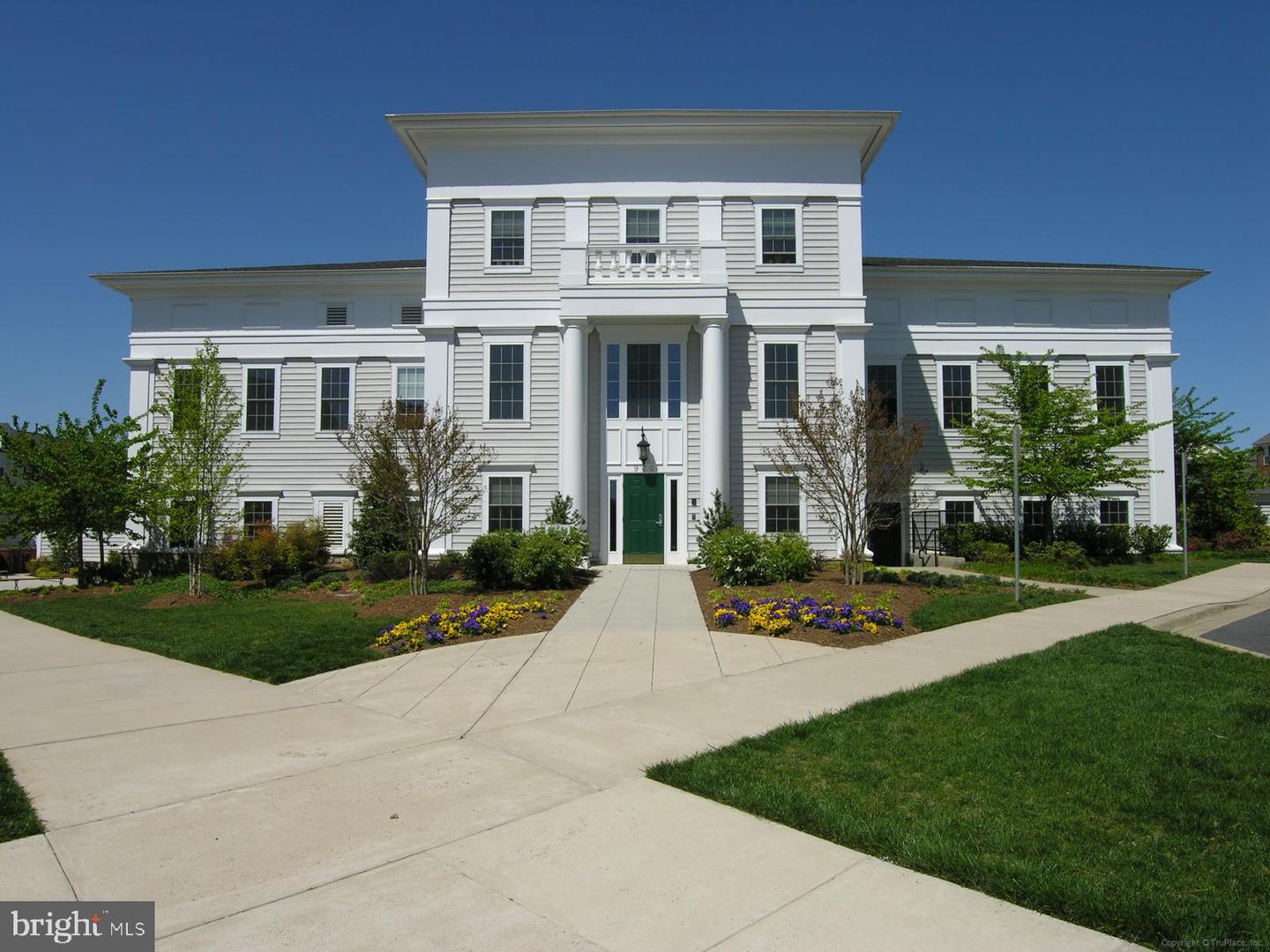 Gaithersburg, Maryland, 20878, United States, 5 Bedrooms Bedrooms, ,5 BathroomsBathrooms,Residential,For Sale,1907649