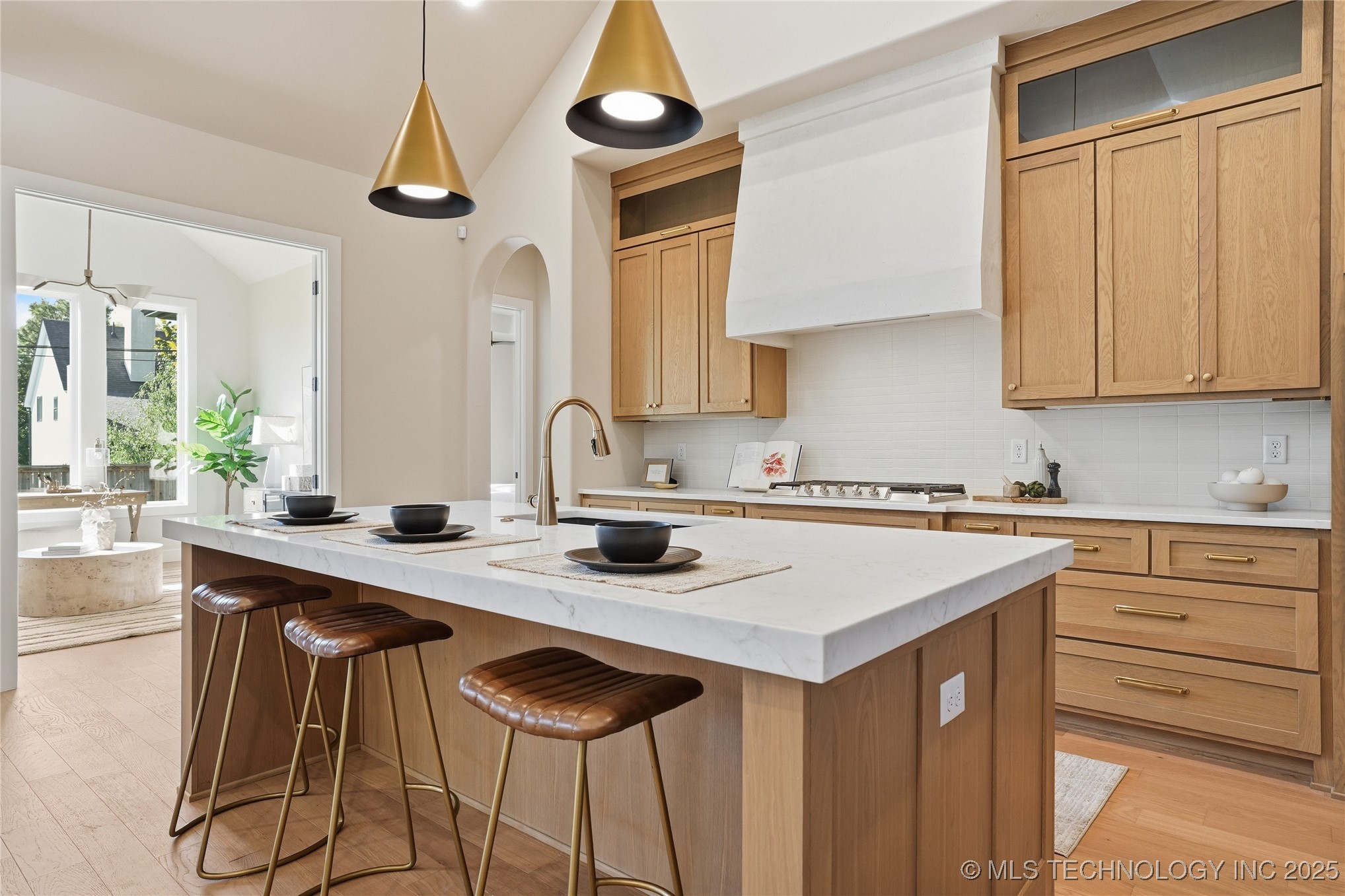 Tulsa, Oklahoma, 74114, United States, 4 Bedrooms Bedrooms, ,5 BathroomsBathrooms,Residential,For Sale,1990982