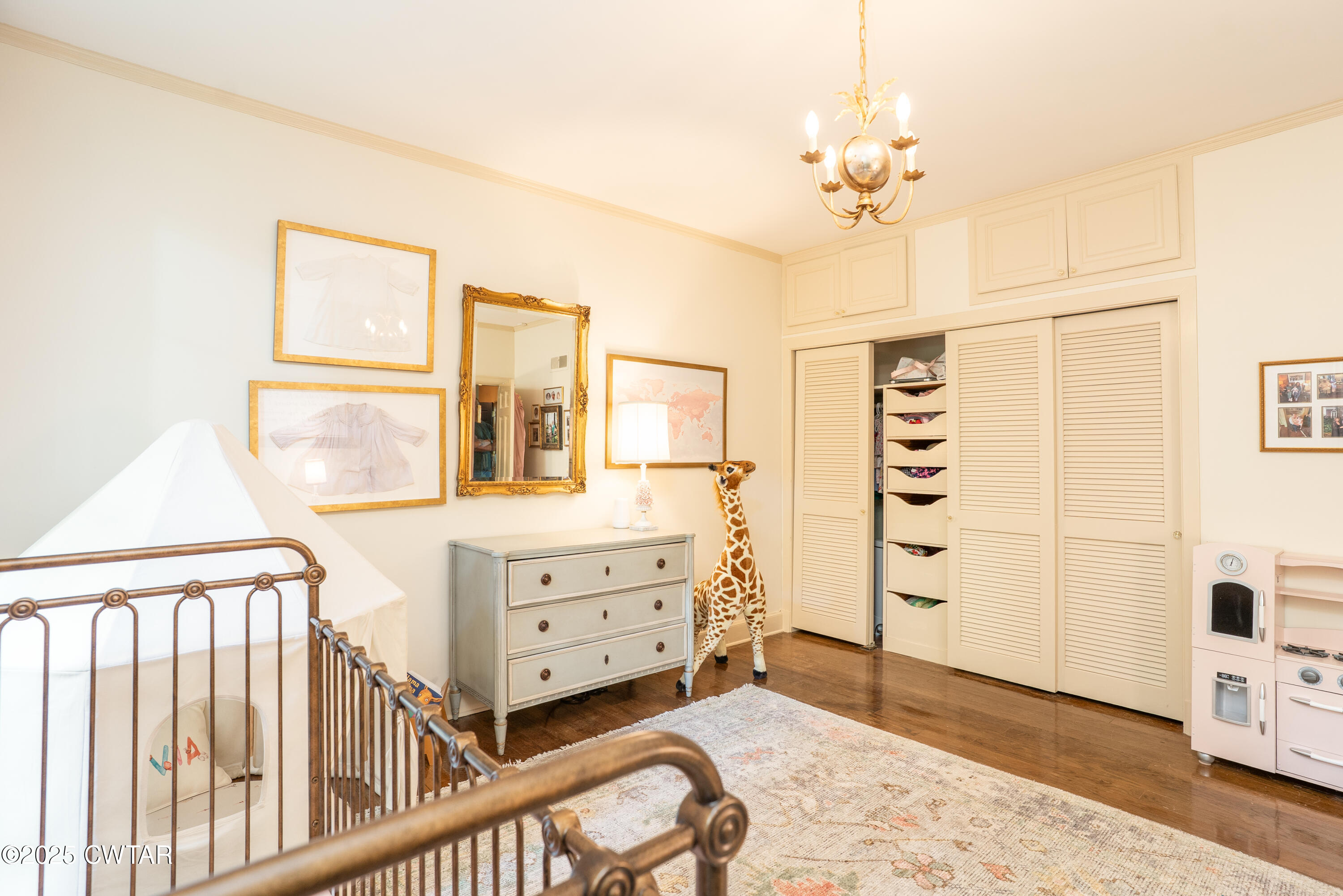 Jackson, Tennessee, 38301, United States, 3 Bedrooms Bedrooms, ,4 BathroomsBathrooms,Residential,For Sale,1859511